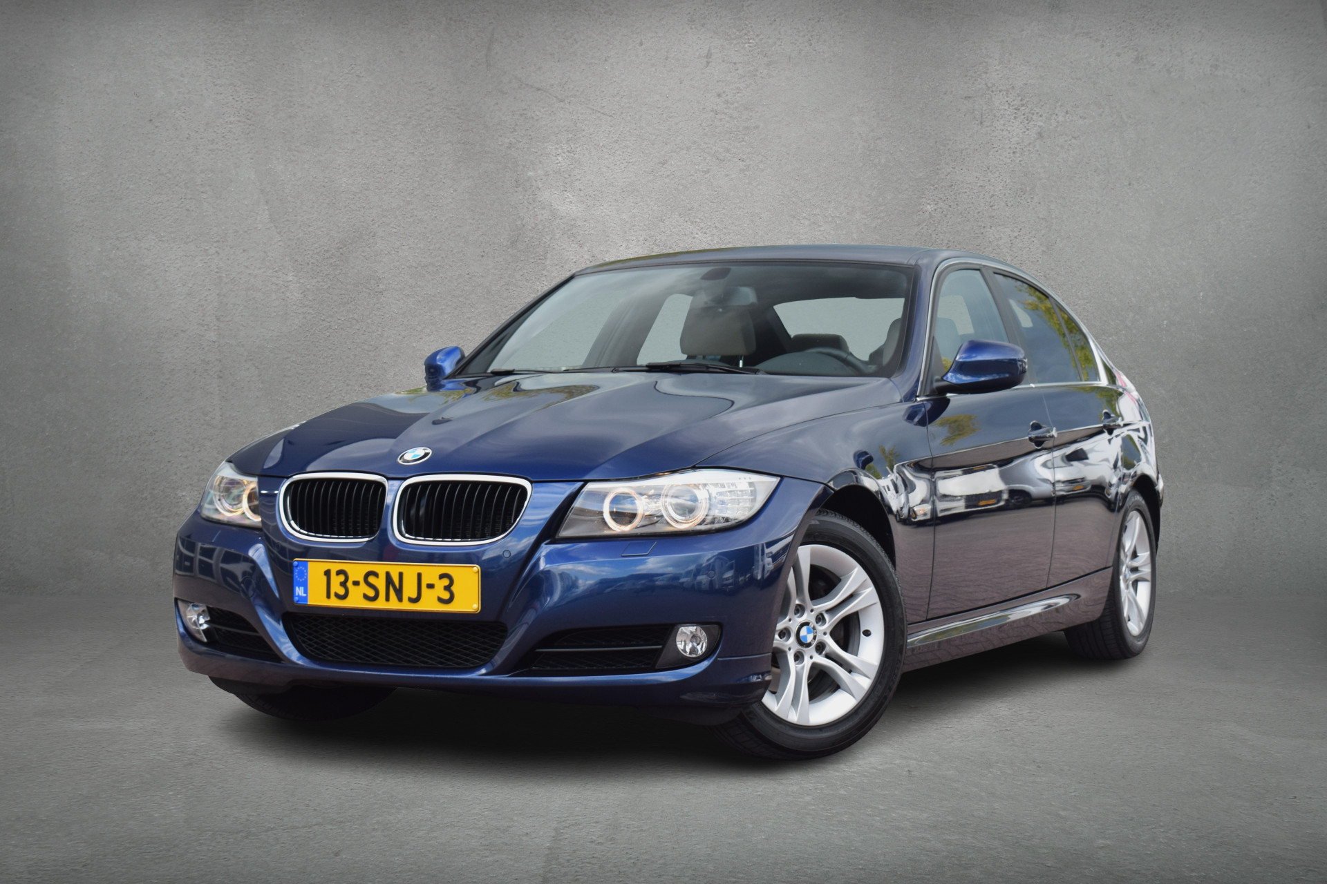 BMW 3 Serie 318i Corporate Lease Luxury Line | BMW occasion