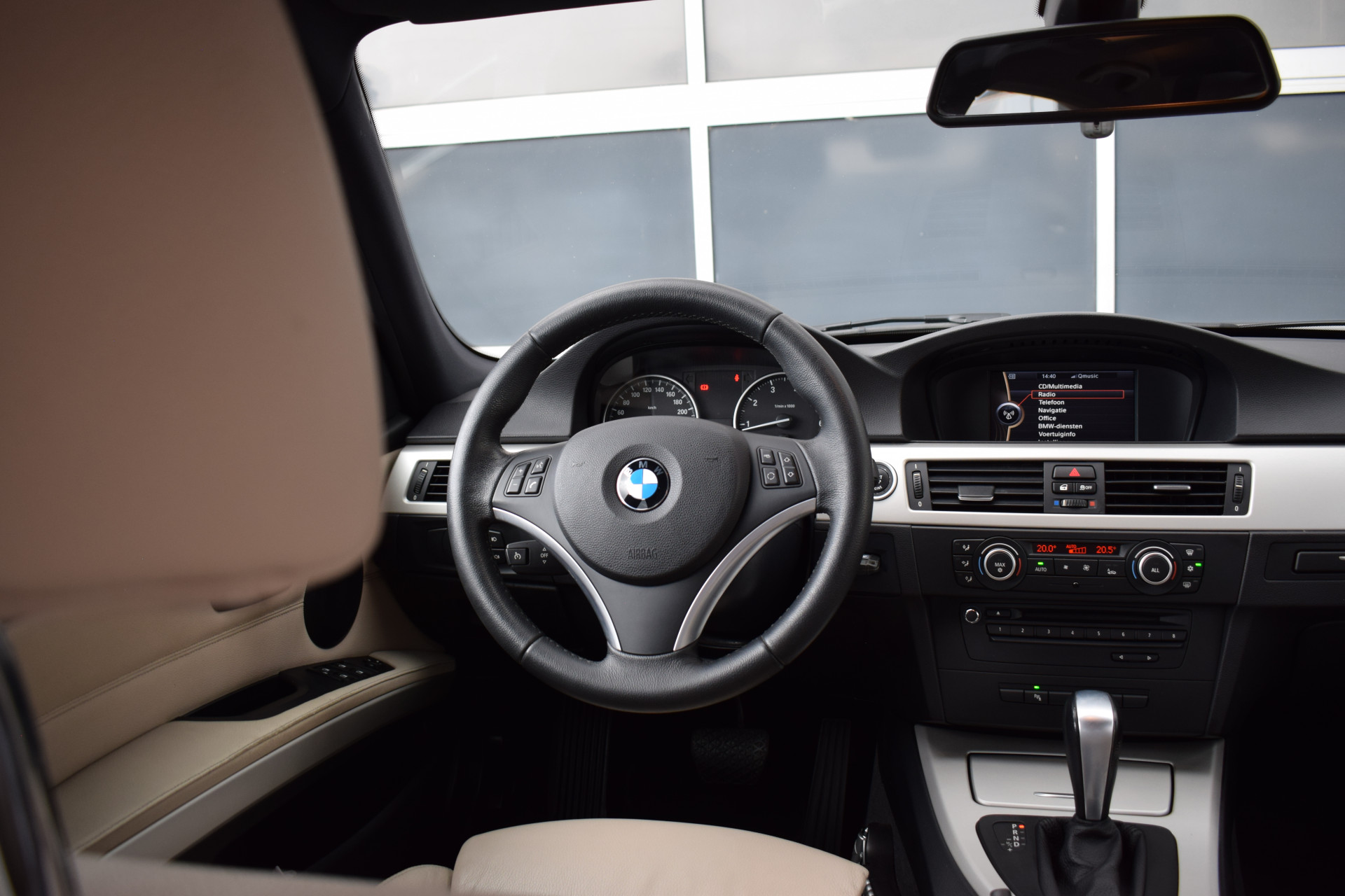 BMW 3 Serie 318i Corporate Lease Luxury Line | BMW occasion