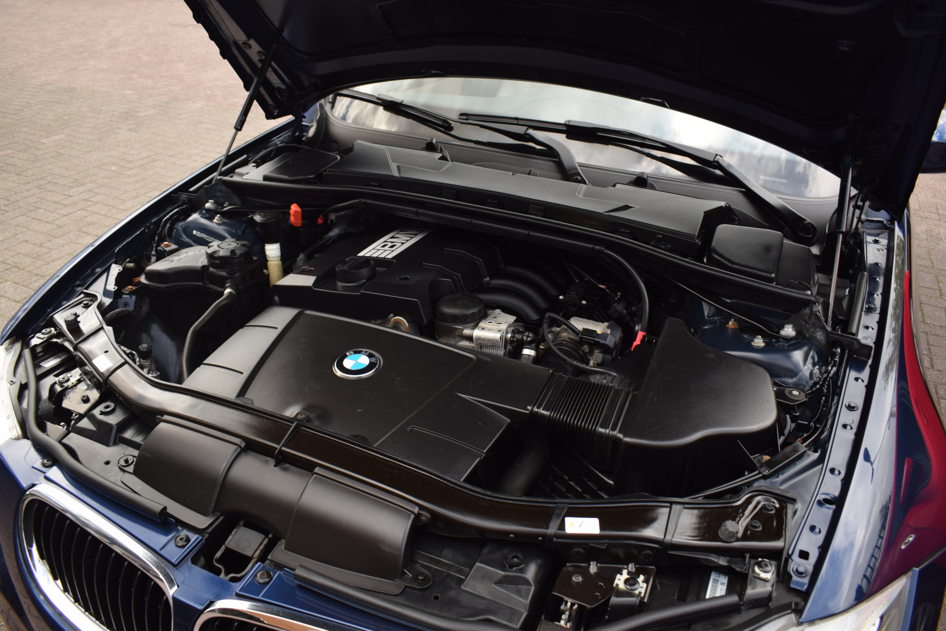 BMW 3 Serie 318i Corporate Lease Luxury Line | BMW occasion