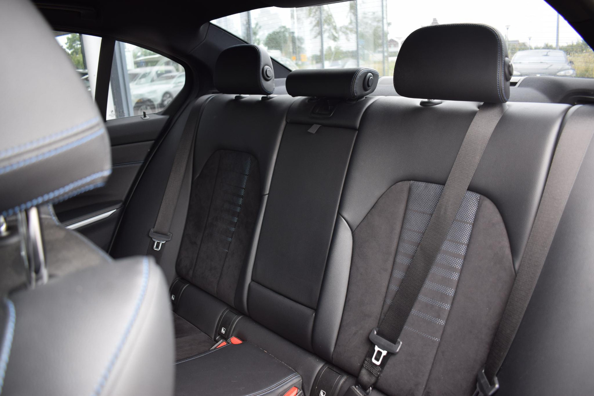 BMW 3-serie 330i High Executive | BMW occasion