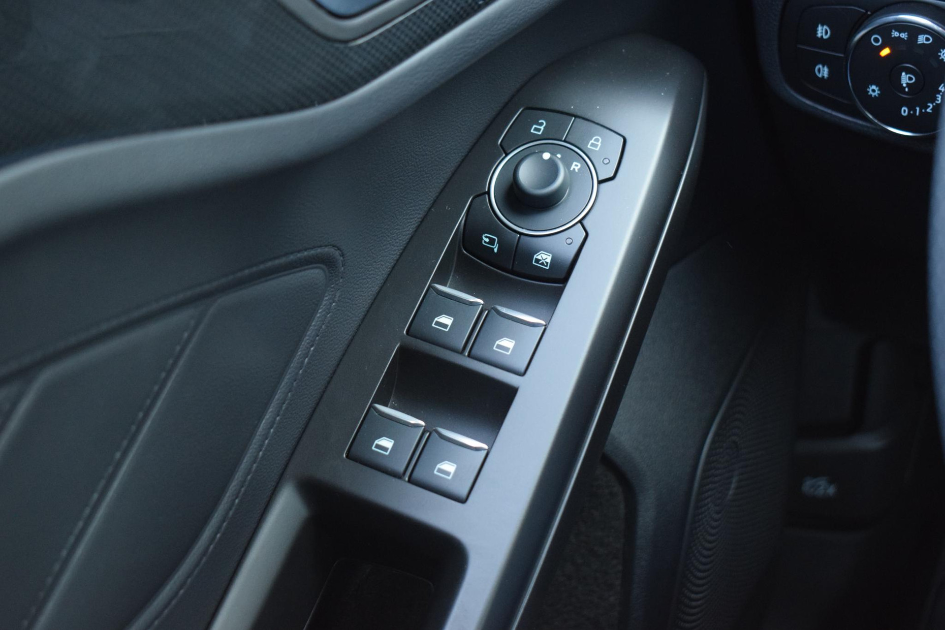 Ford Focus 1.0 EcoBoost Hybrid ST Line X | Ford occasion