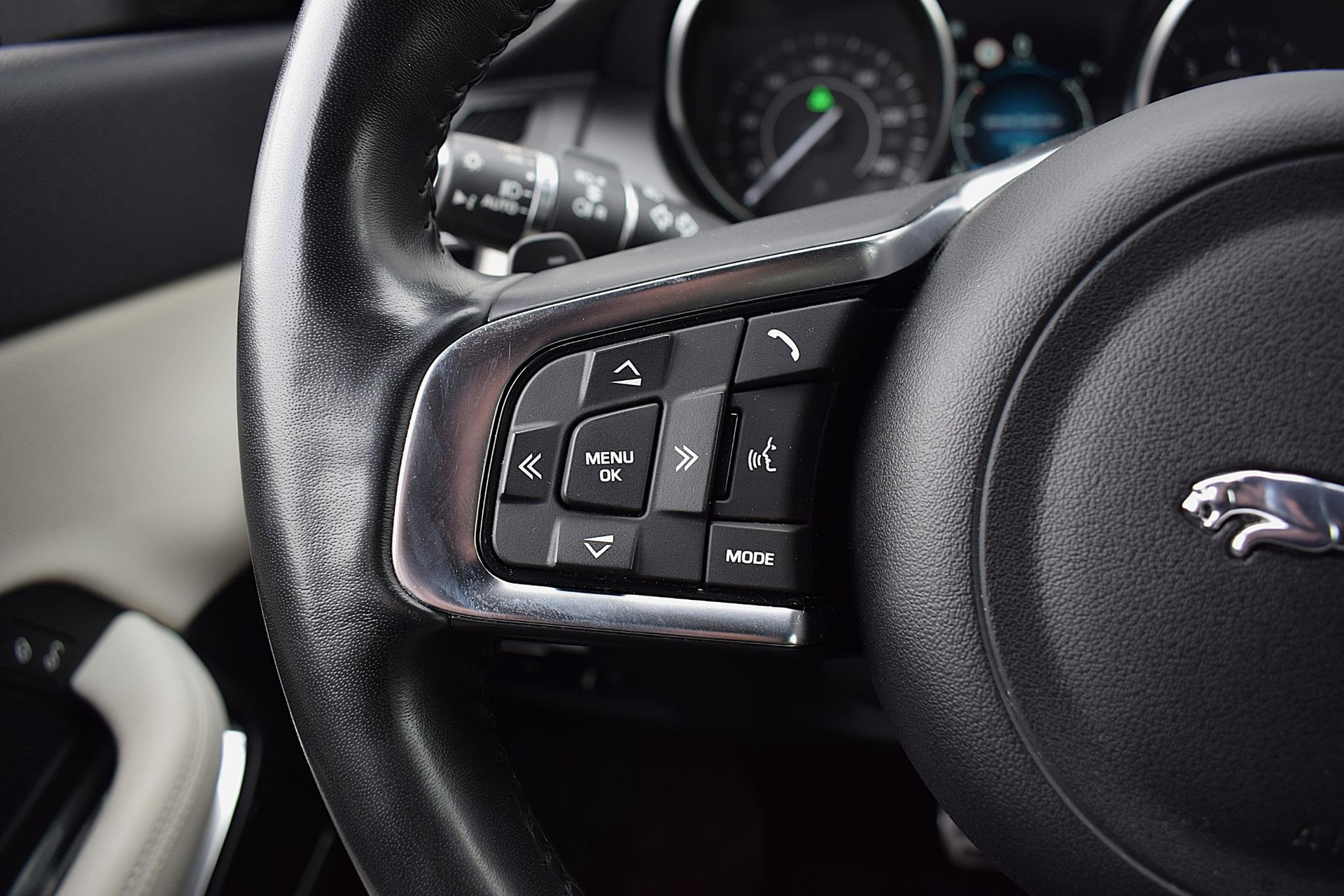 Jaguar E-Pace 2.0 P250 AWD R-Dynamic SE | Jaguar occasion