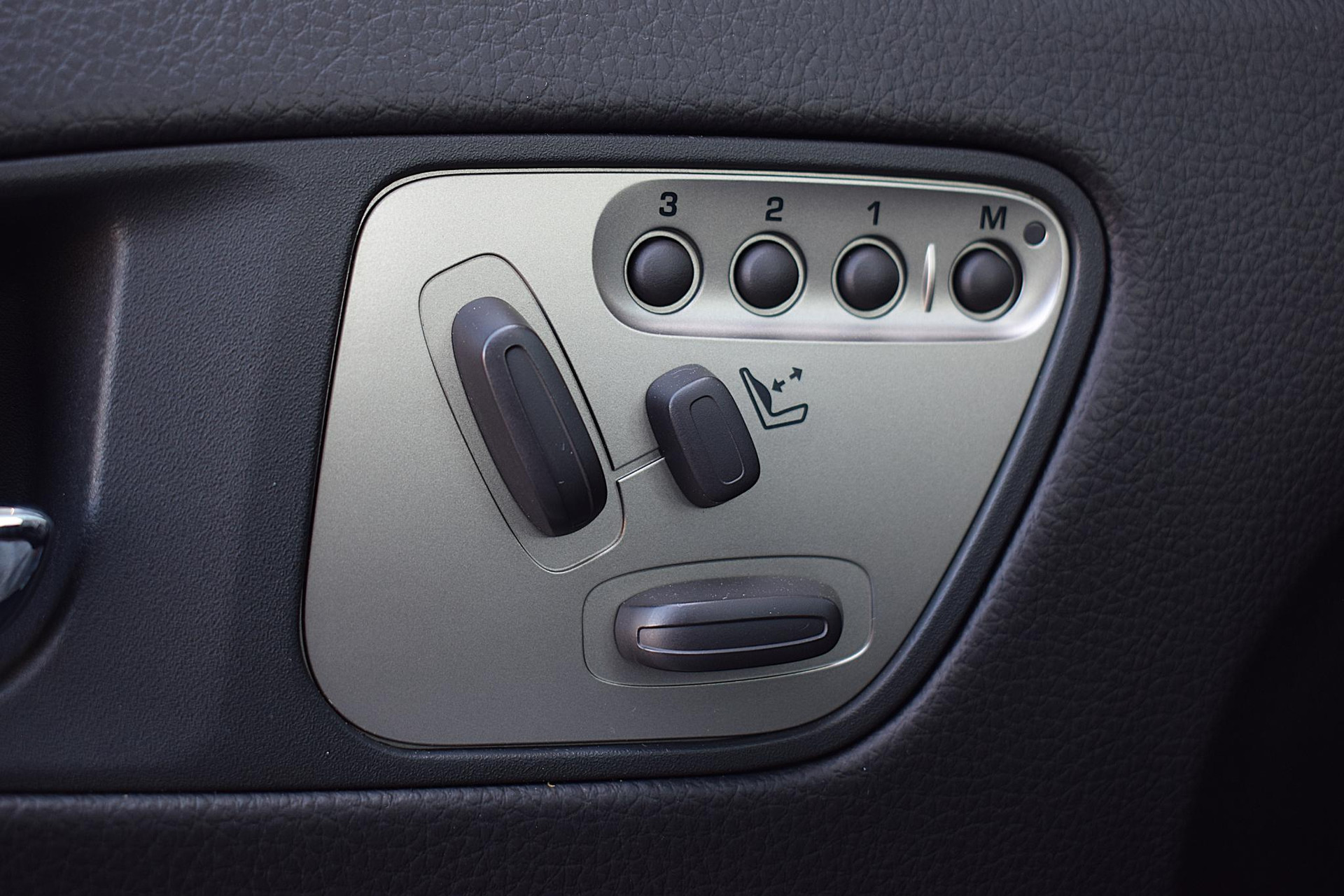 Jaguar XK 4.2 V8 Coupé | Jaguar occasion