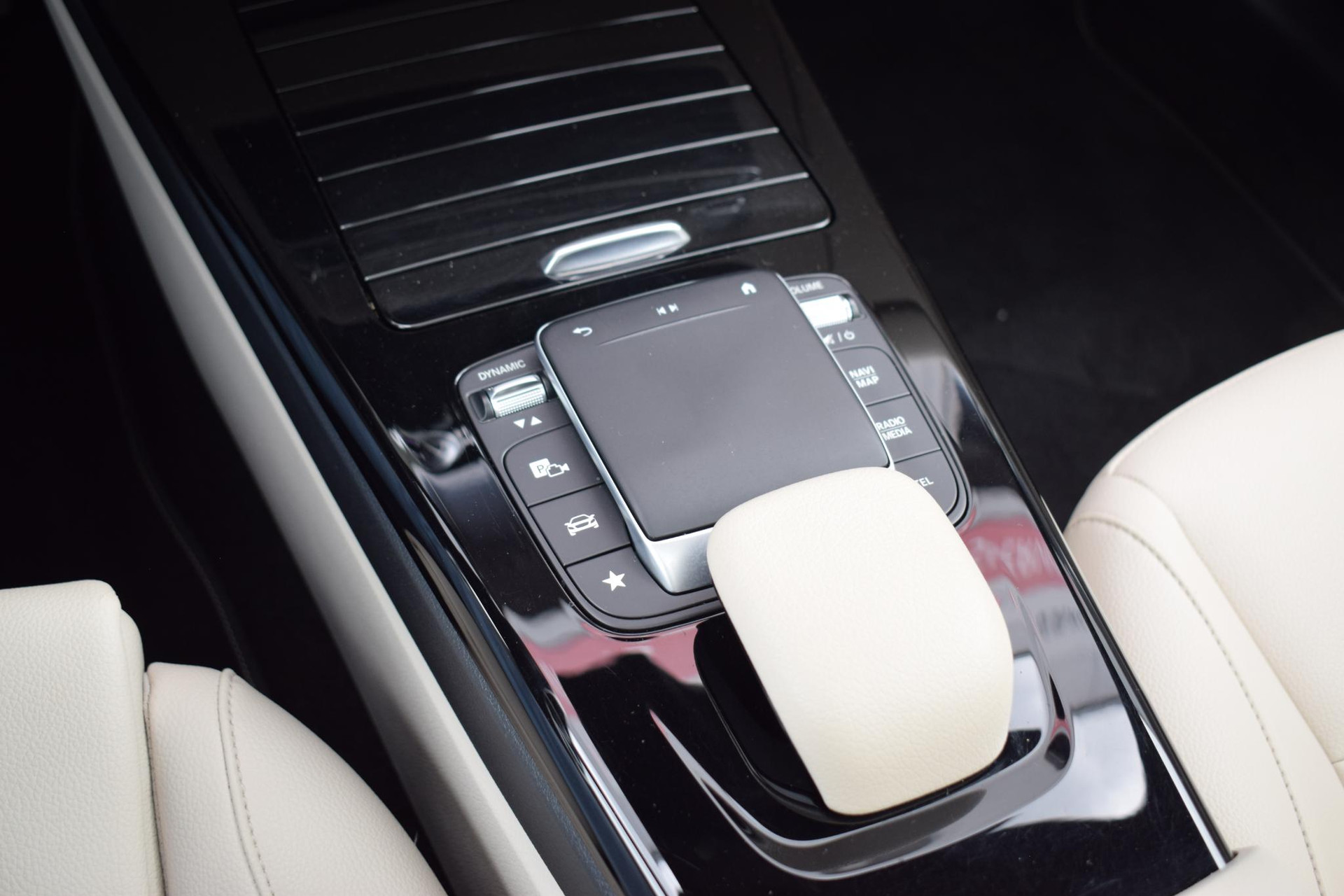 Mercedes-Benz A-Klasse 250 e Business Solution Luxury Limited | Mercedes-Benz occasion
