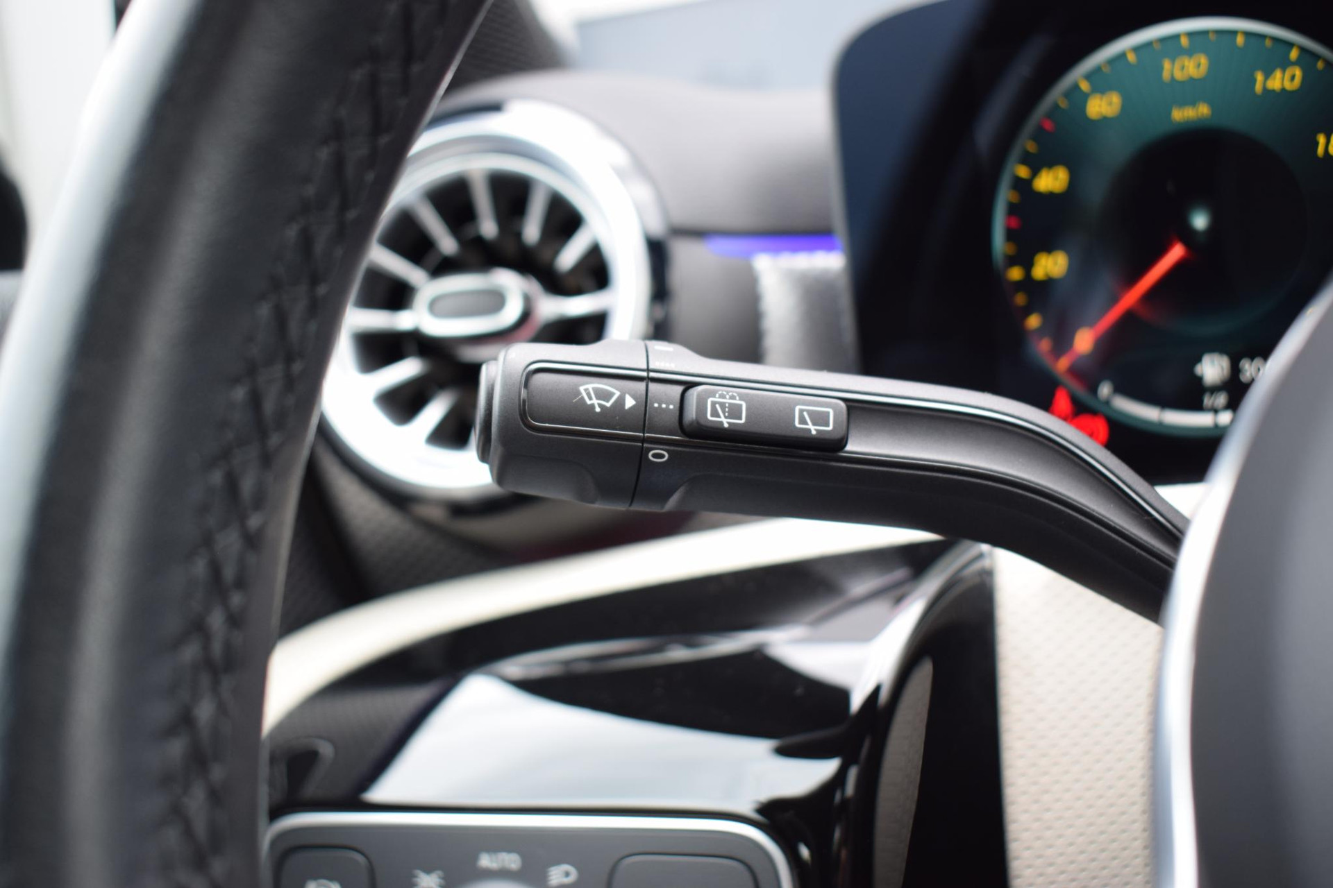 Mercedes-Benz A-Klasse 250 e Business Solution Luxury Limited | Mercedes-Benz occasion