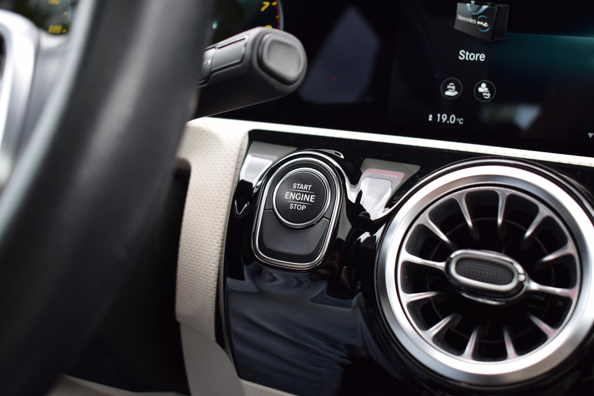 Mercedes-Benz A-Klasse 250 e Business Solution Luxury Limited | Mercedes-Benz occasion