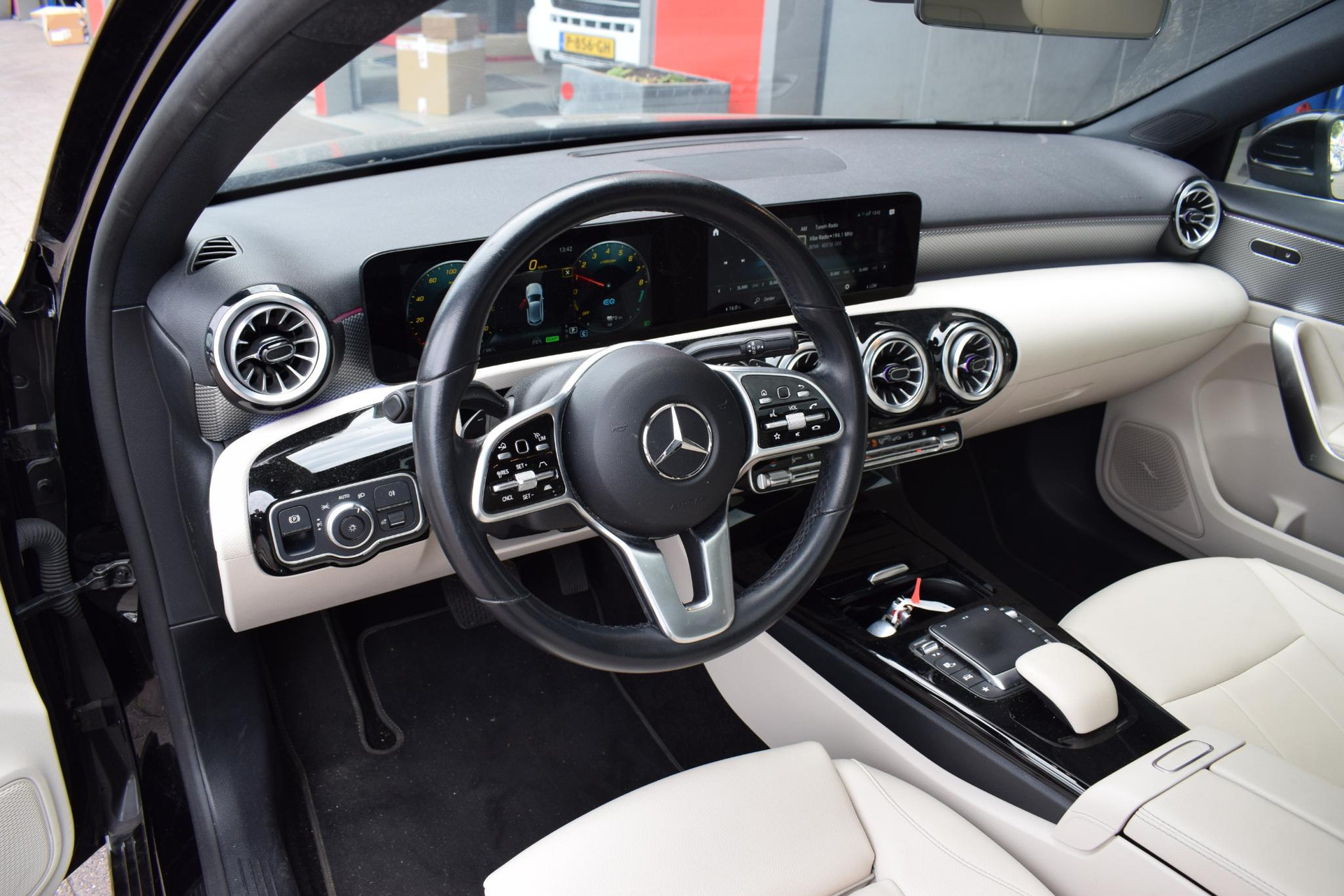 Mercedes-Benz A-Klasse 250 e Business Solution Luxury Limited | Mercedes-Benz occasion