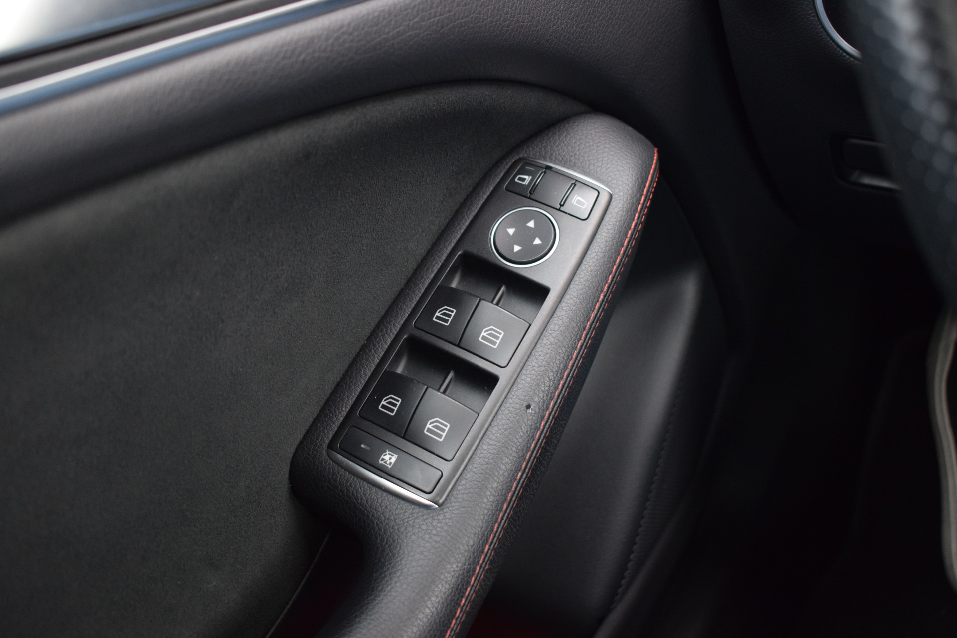 Mercedes-Benz B-Klasse 180 Ambition | Mercedes-Benz occasion