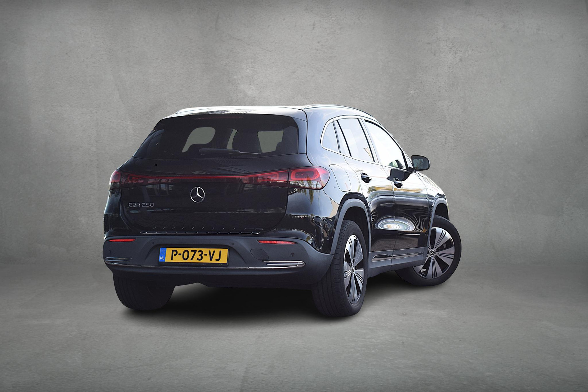 Mercedes-Benz EQA 250 Business Solution AMG 67 kWh | Mercedes-Benz occasion