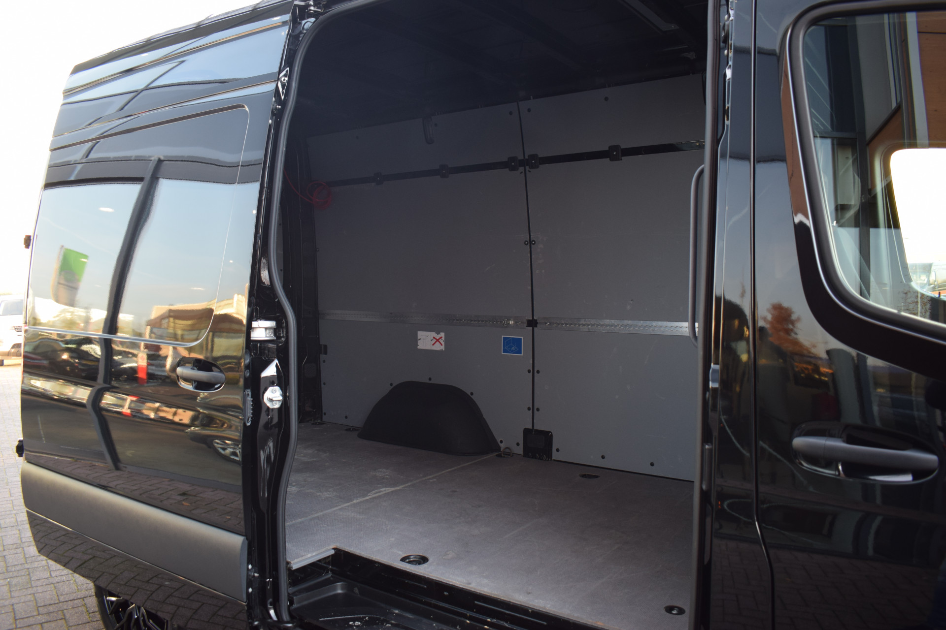 Mercedes-Benz Sprinter 317 1.9 CDI L2H2 RWD | Mercedes-Benz occasion