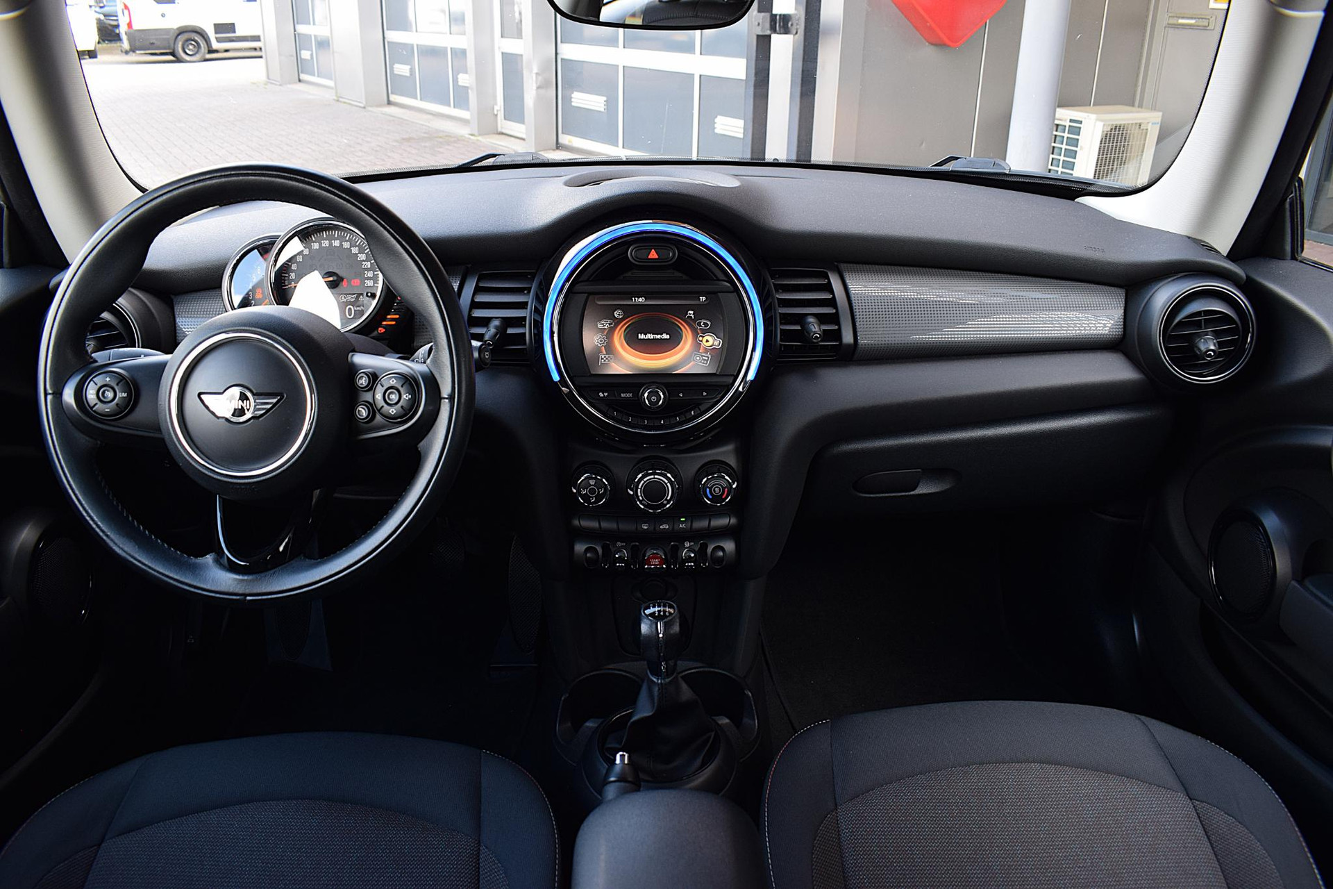 MINI 3-deurs 1.5 Cooper Business | MINI occasion
