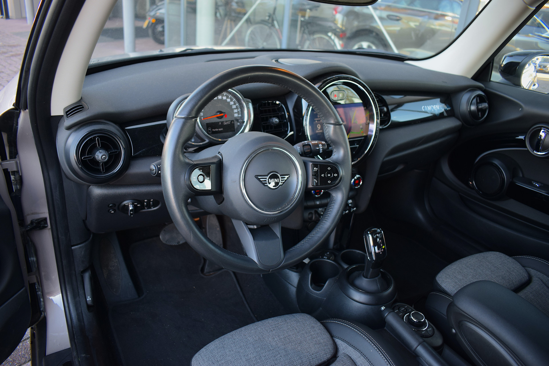 MINI Mini 1.5 Cooper Camden Edition | MINI occasion