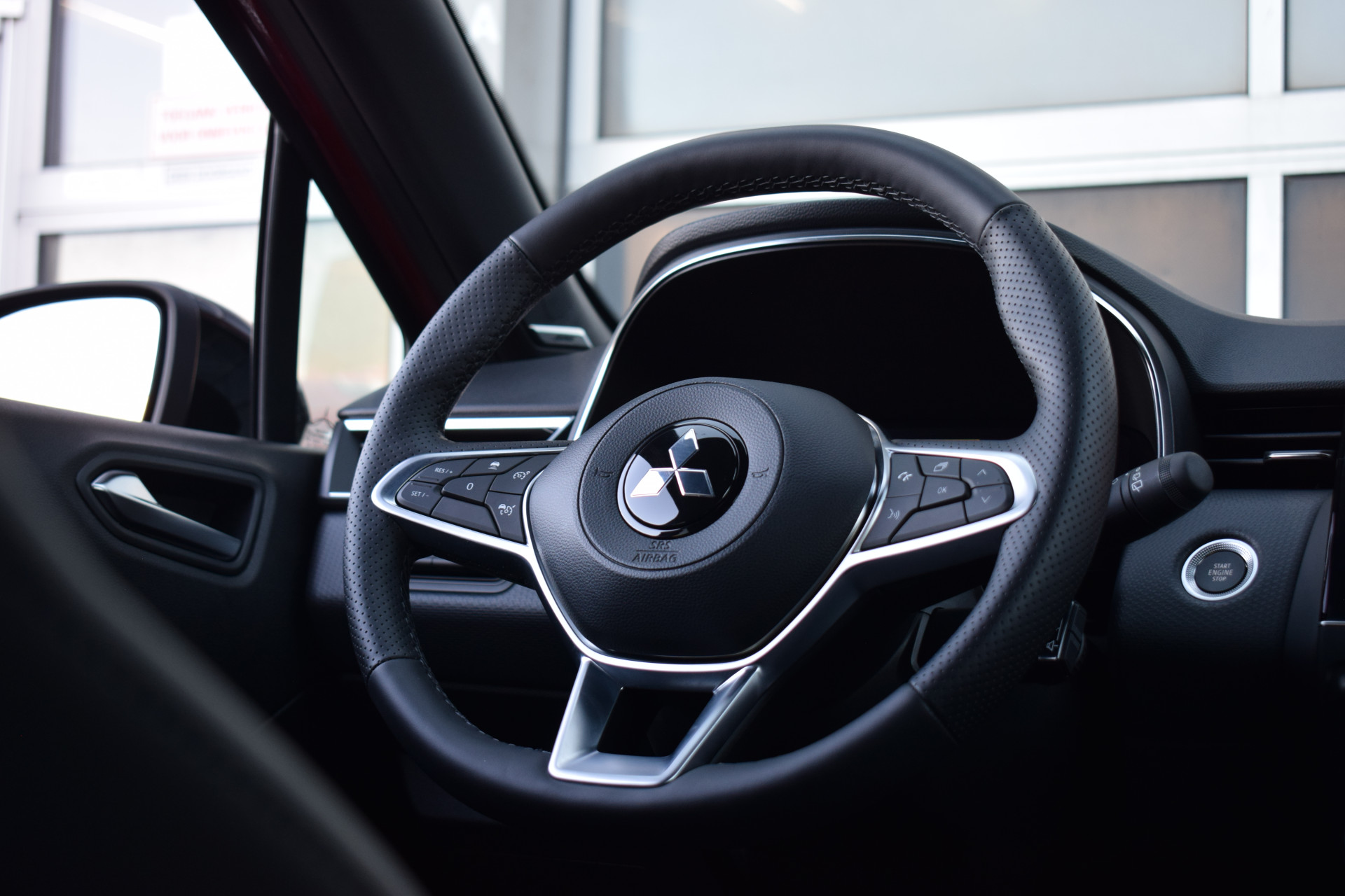 Mitsubishi Colt 1.6 HEV First Edition | Mitsubishi occasion