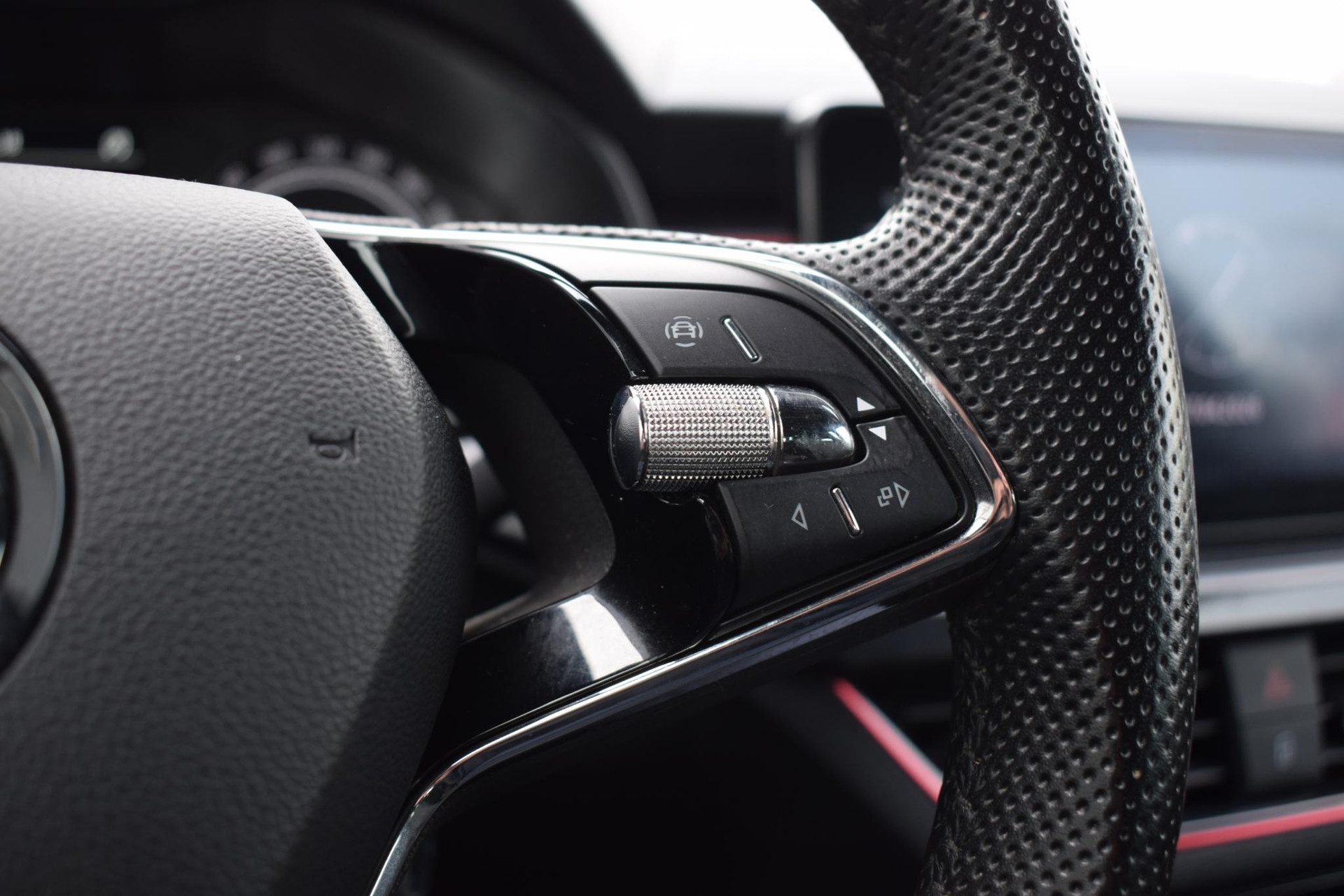 Škoda Kamiq 1.0 TSI Sport Business | Škoda occasion