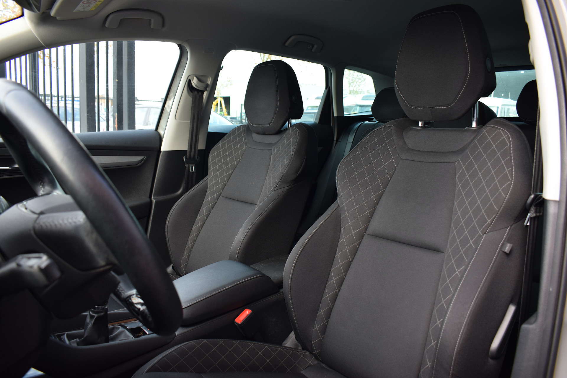 Škoda Karoq 1.0 TSI Business Edition | Škoda occasion