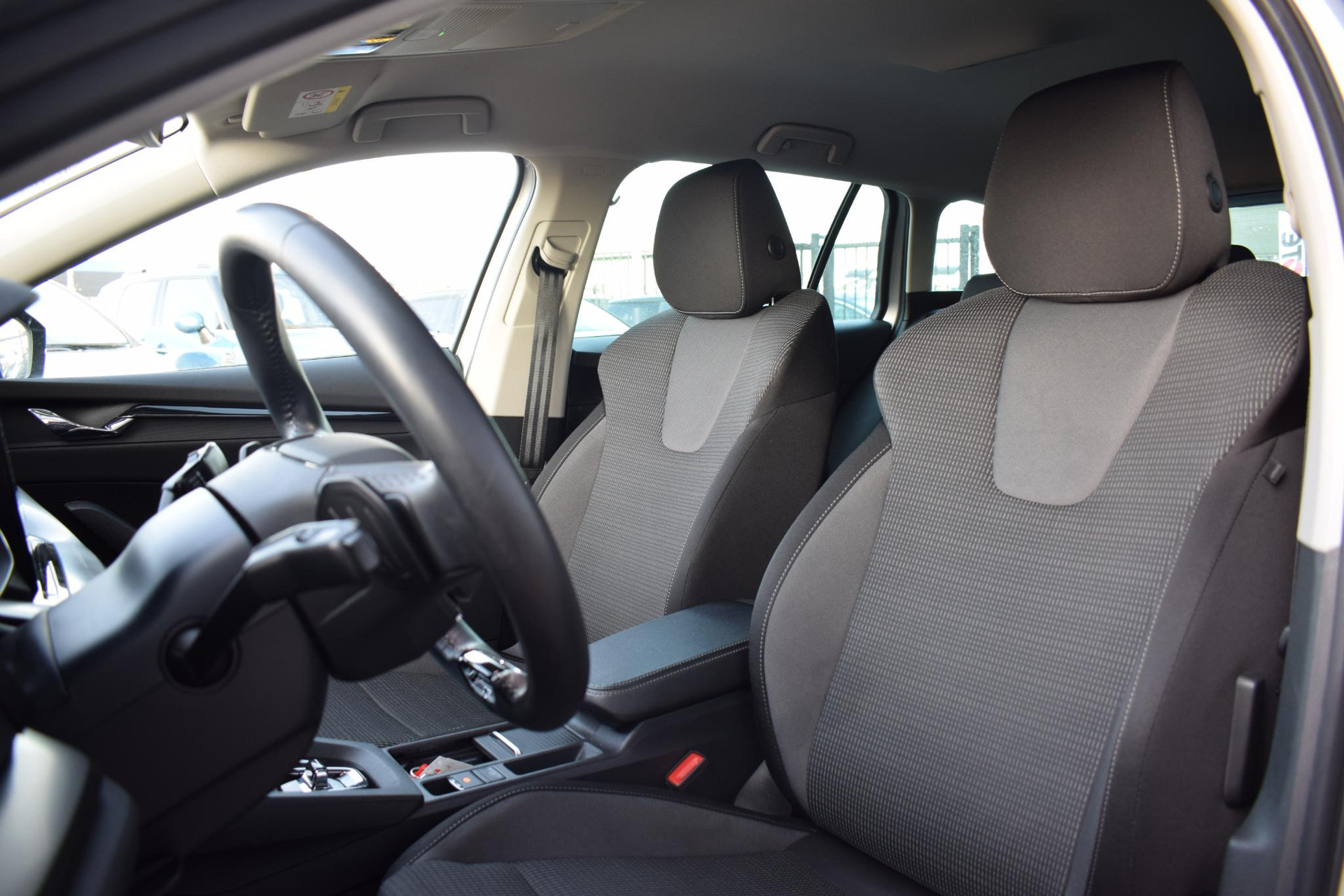 Škoda Octavia Combi 1.0 e-TSI Business Edition | Škoda occasion