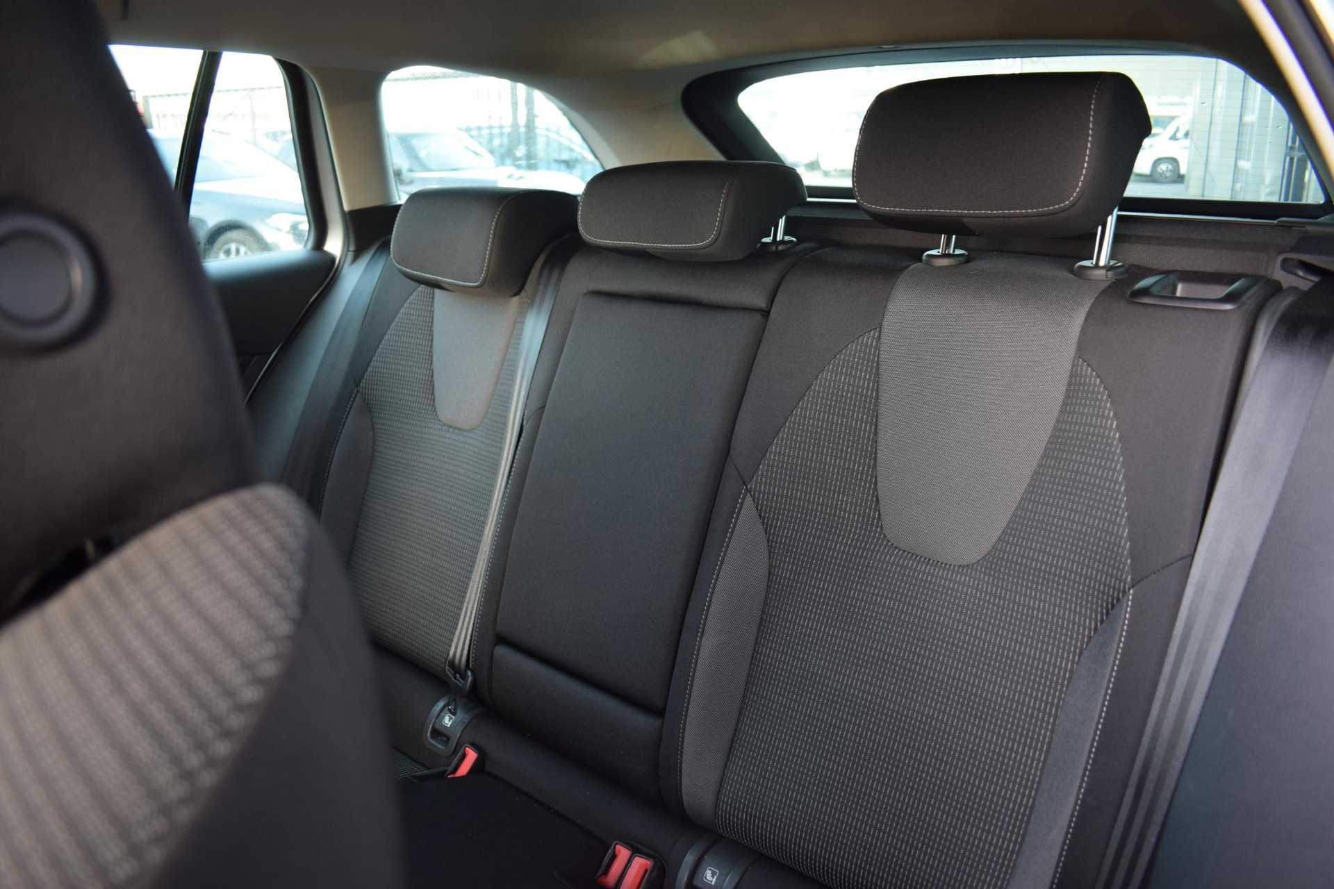 Škoda Octavia Combi 1.0 e-TSI Business Edition | Škoda occasion