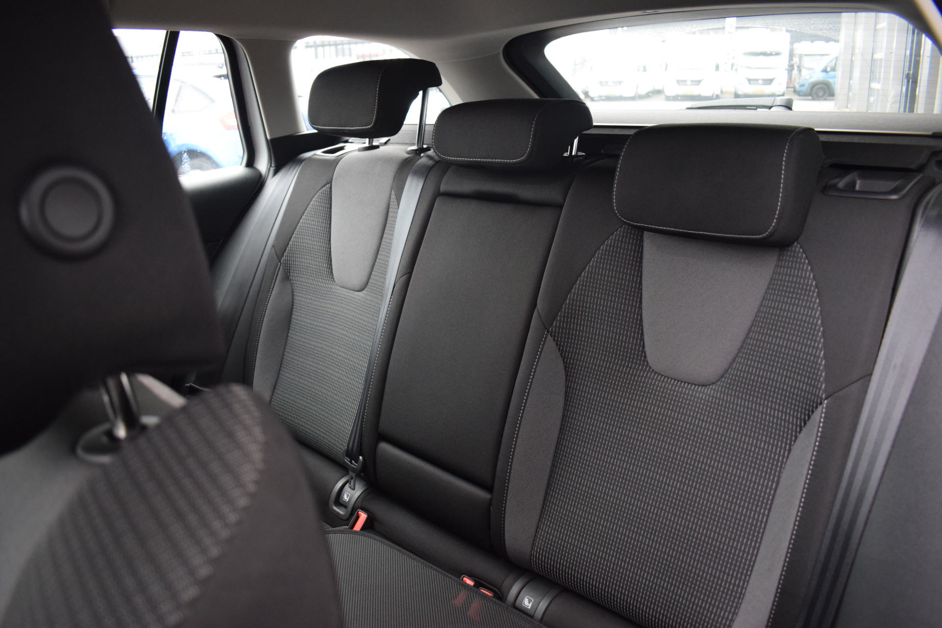 Škoda Octavia Combi 1.0 e-TSI Business Edition | Škoda occasion