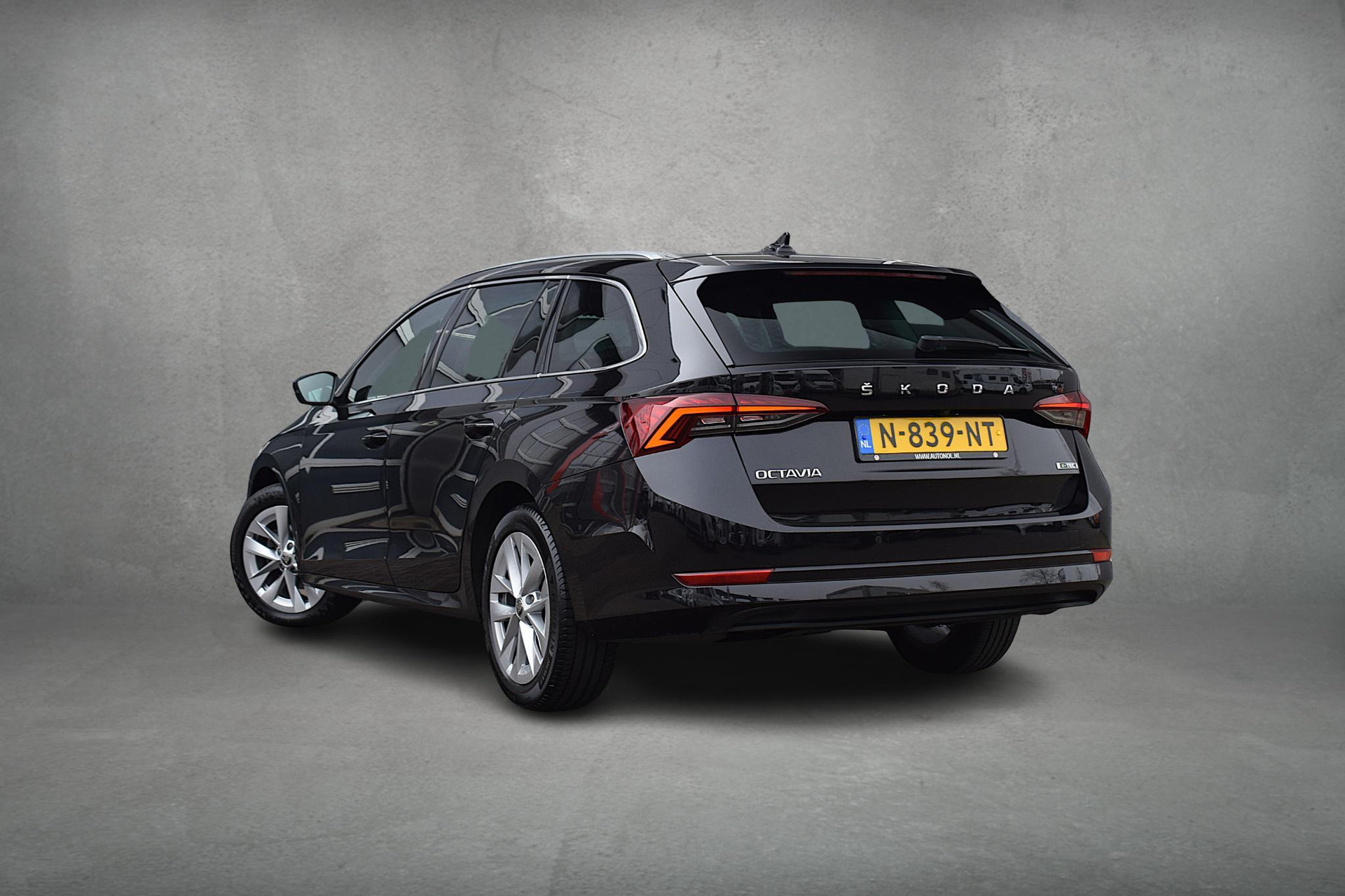 Škoda Octavia Combi 1.0 e-TSI Business Edition | Škoda occasion