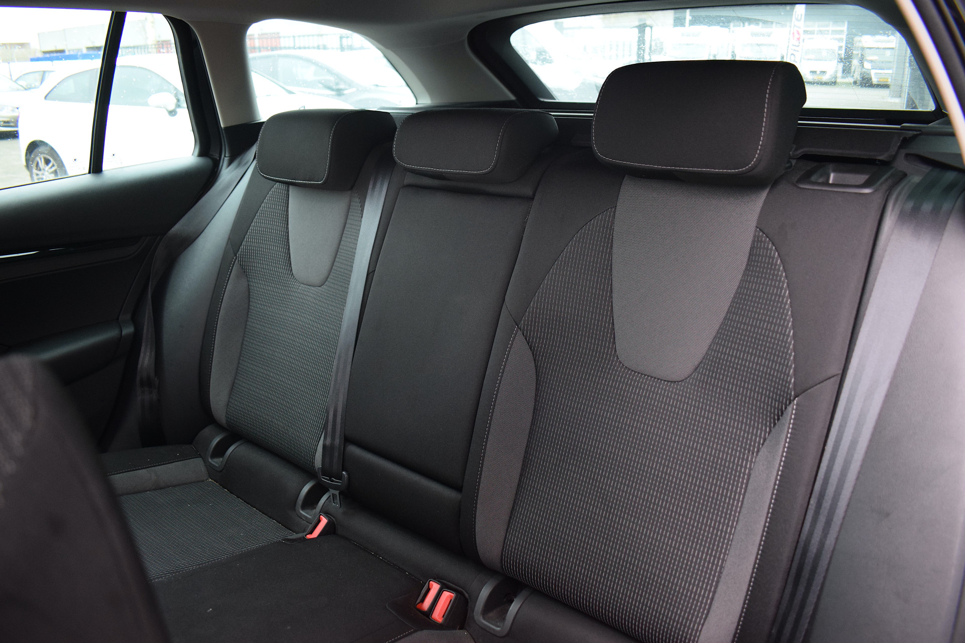 Škoda Octavia Combi 1.0 e-TSI Business Edition | Škoda occasion