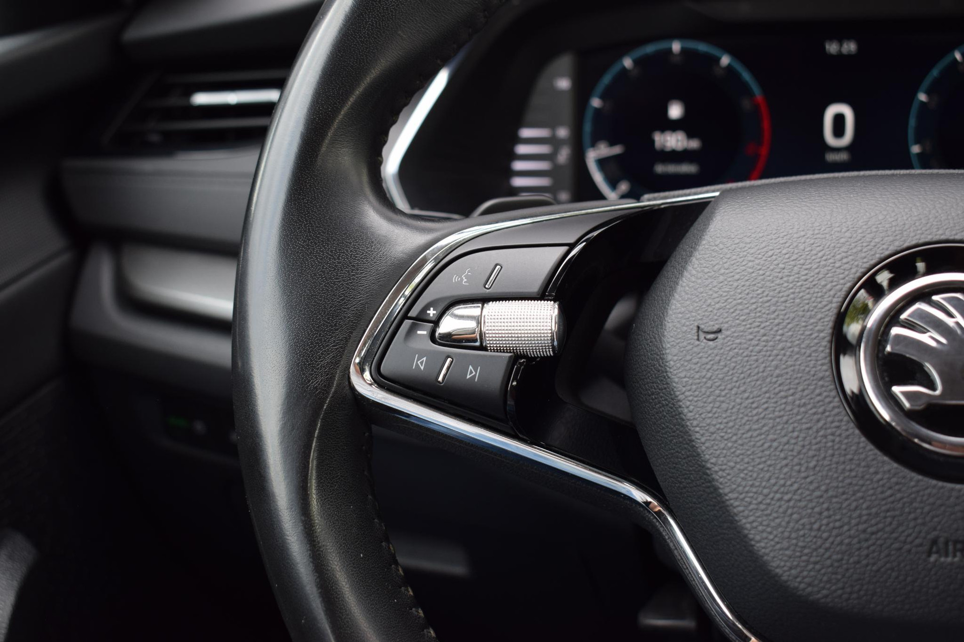 Škoda Octavia Combi 1.0 e-TSI Business Edition | Škoda occasion