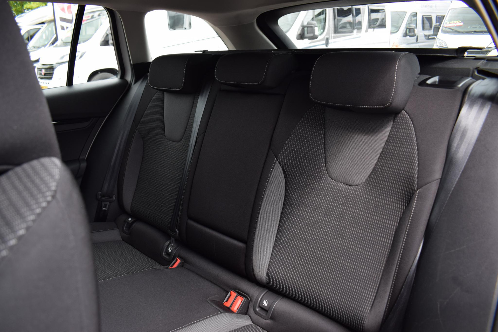 Škoda Octavia Combi 1.0 e-TSI Business Edition | Škoda occasion