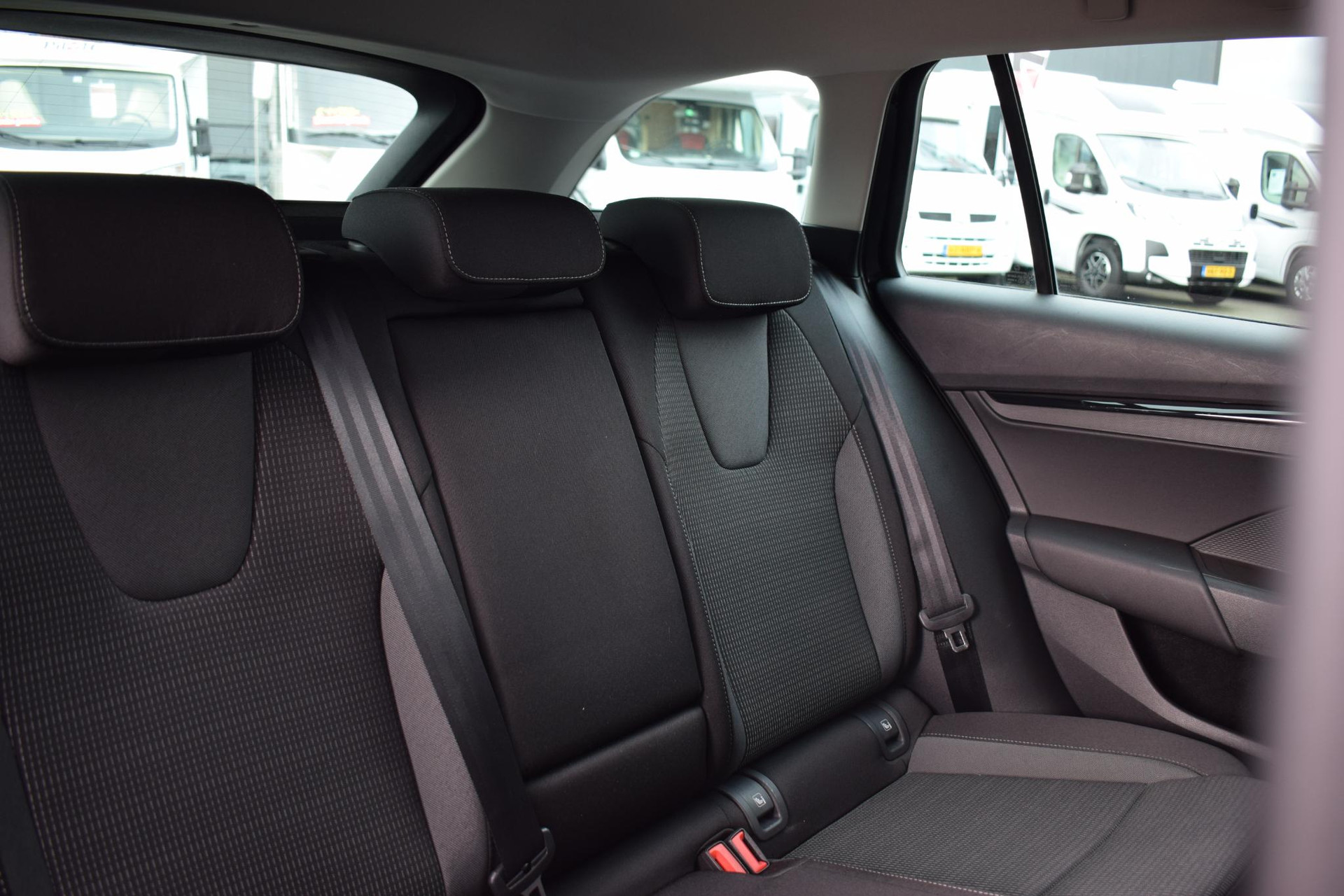 Škoda Octavia Combi 1.0 e-TSI Business Edition | Škoda occasion