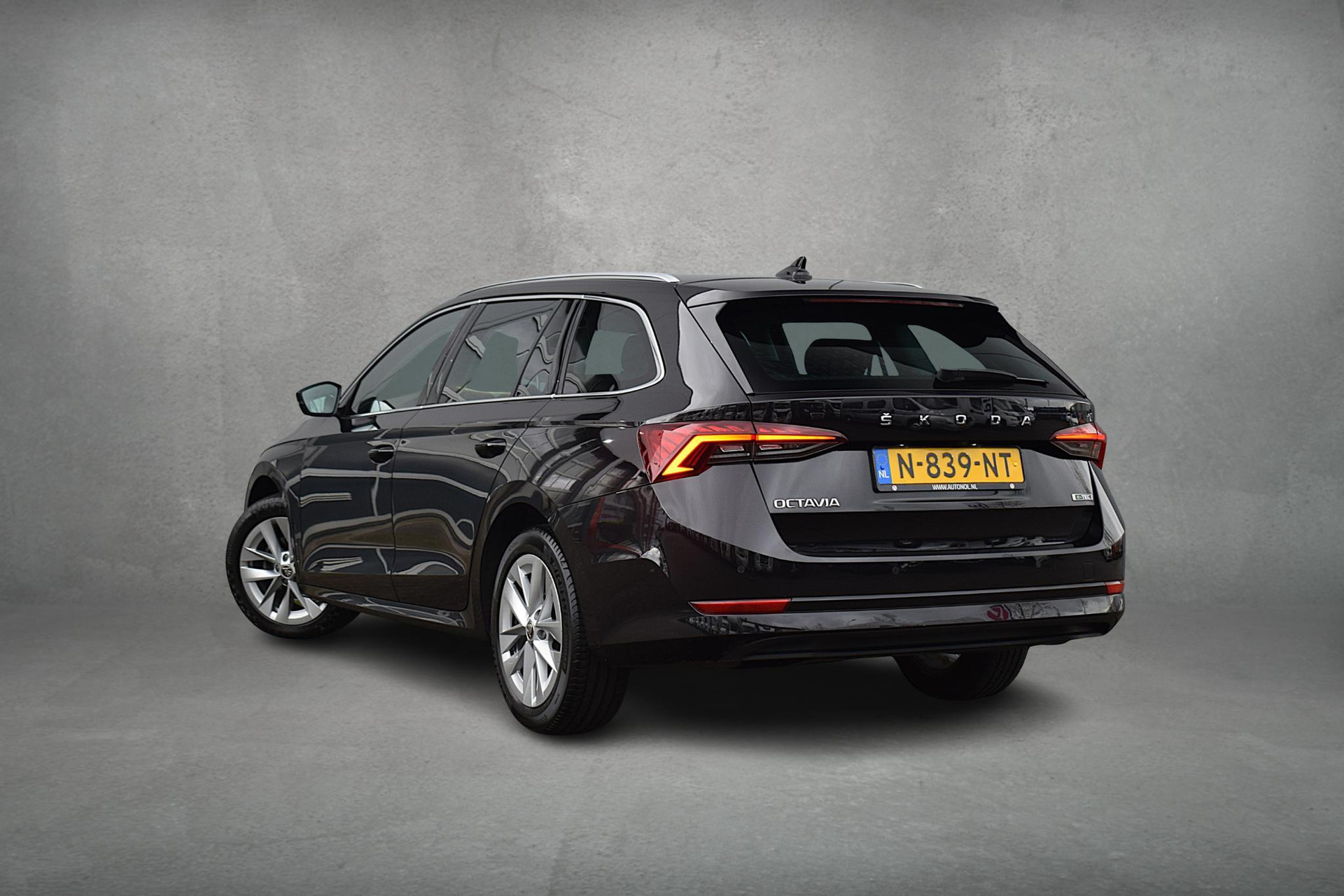 Škoda Octavia Combi 1.0 e-TSI Business Edition | Škoda occasion