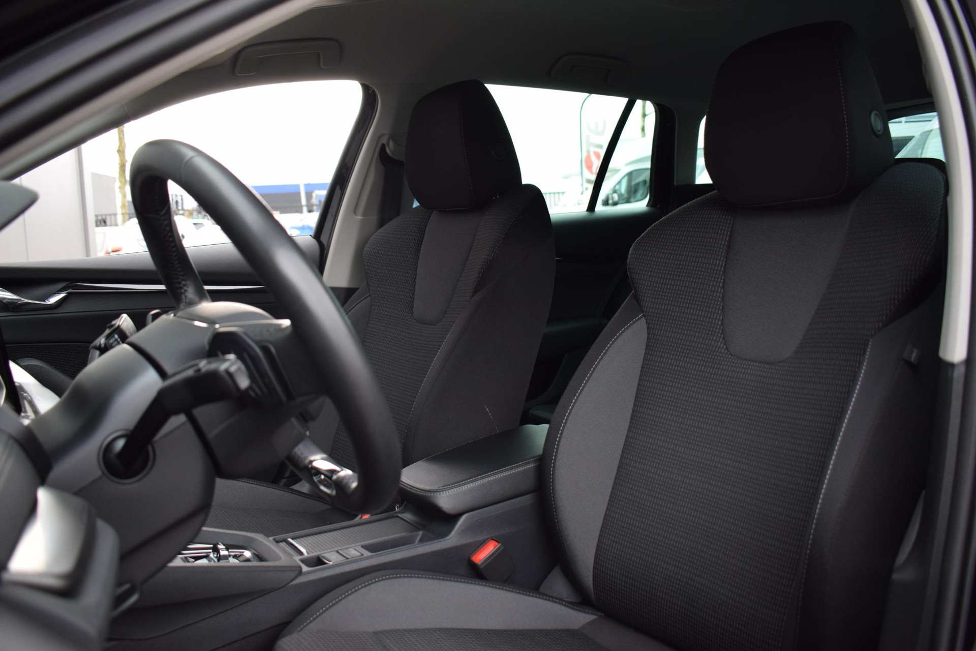 Škoda Octavia Combi 1.0 e-TSI Business Edition | Škoda occasion