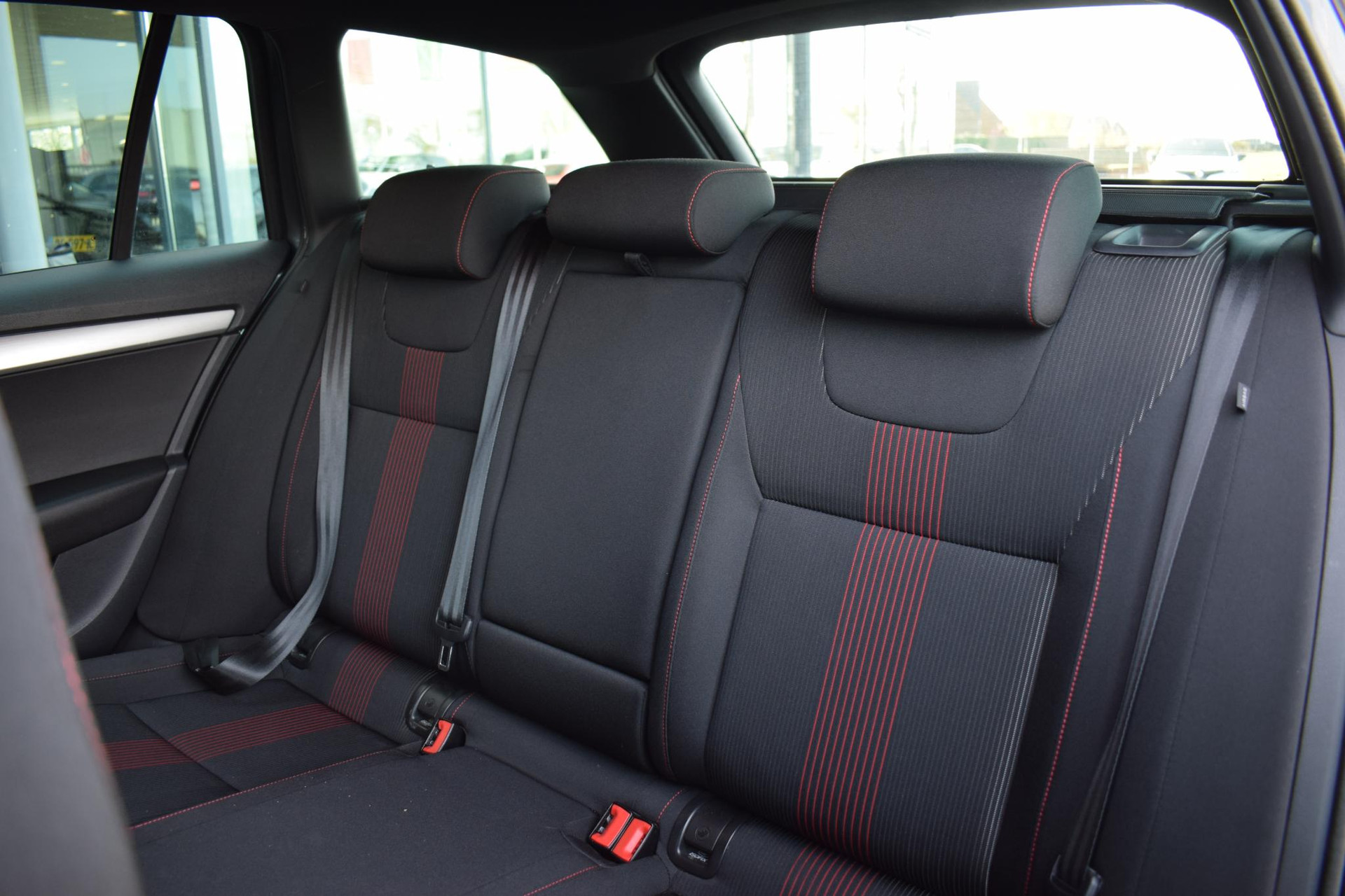 Škoda Octavia Combi 1.0 TSI Greentech Sport Business | Škoda occasion