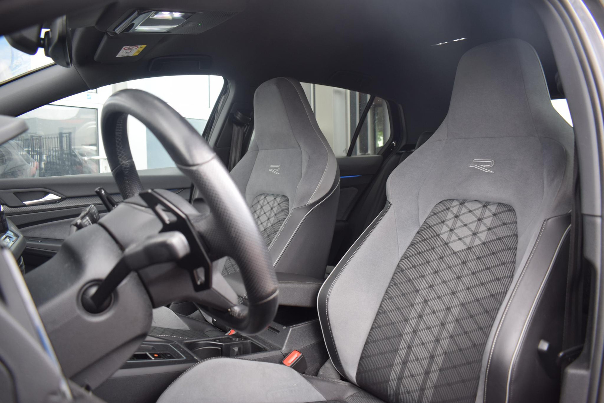 Volkswagen Golf 1.5 eTSI R-Line Business | Volkswagen occasion