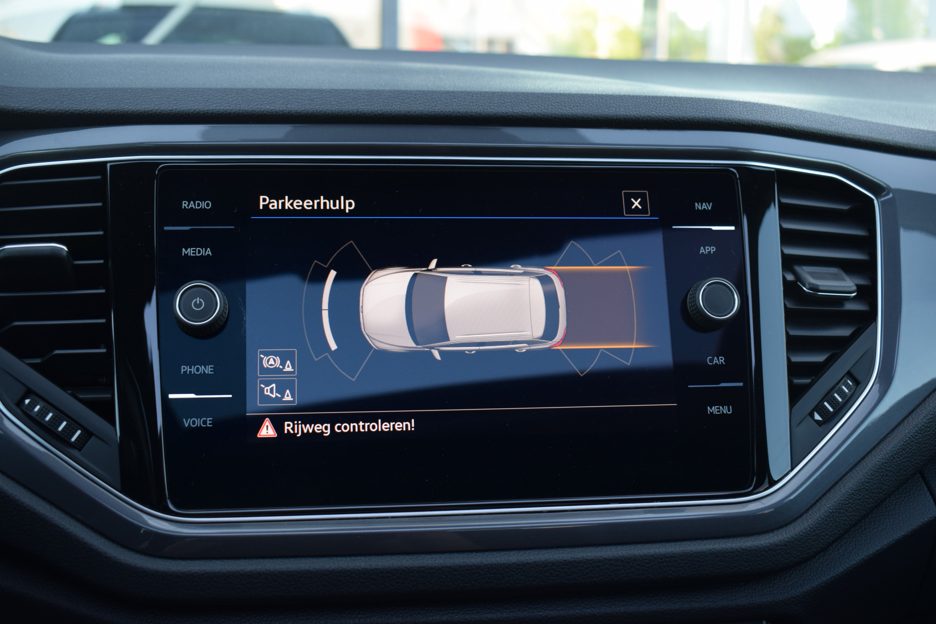 Volkswagen T-Roc 1.5 TSI Sport Business R | Volkswagen occasion