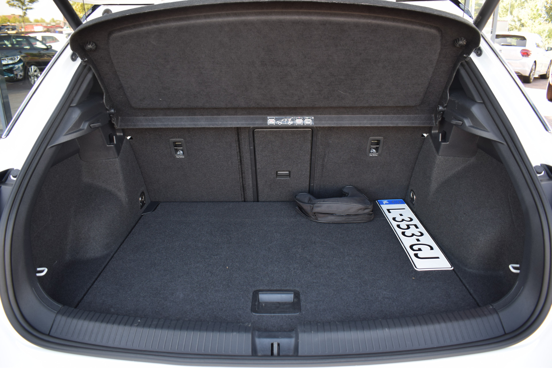 Volkswagen T-Roc 1.5 TSI Sport Business R | Volkswagen occasion