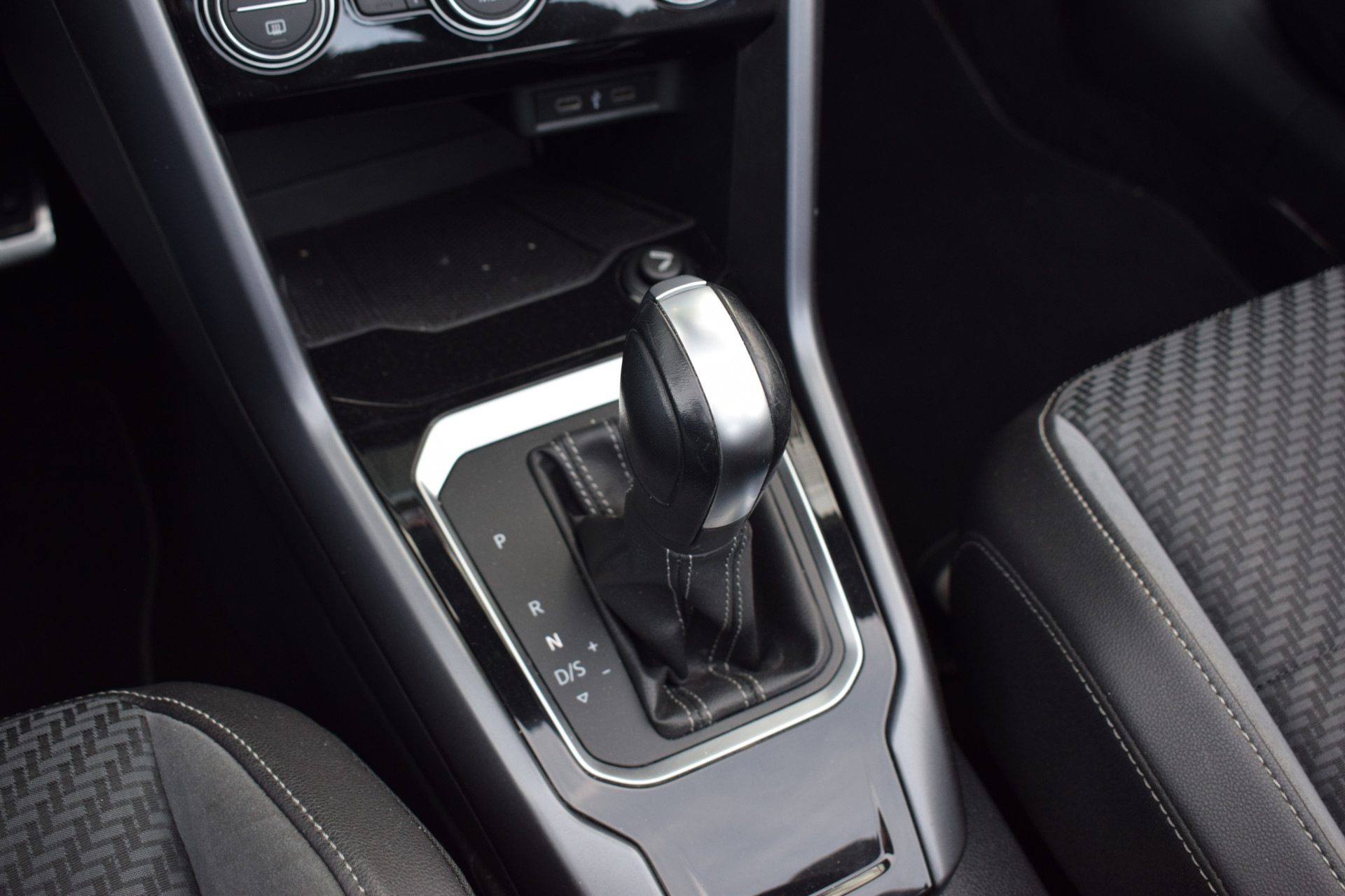 Volkswagen T-Roc Cabrio 1.5 TSI R-Line | Volkswagen occasion