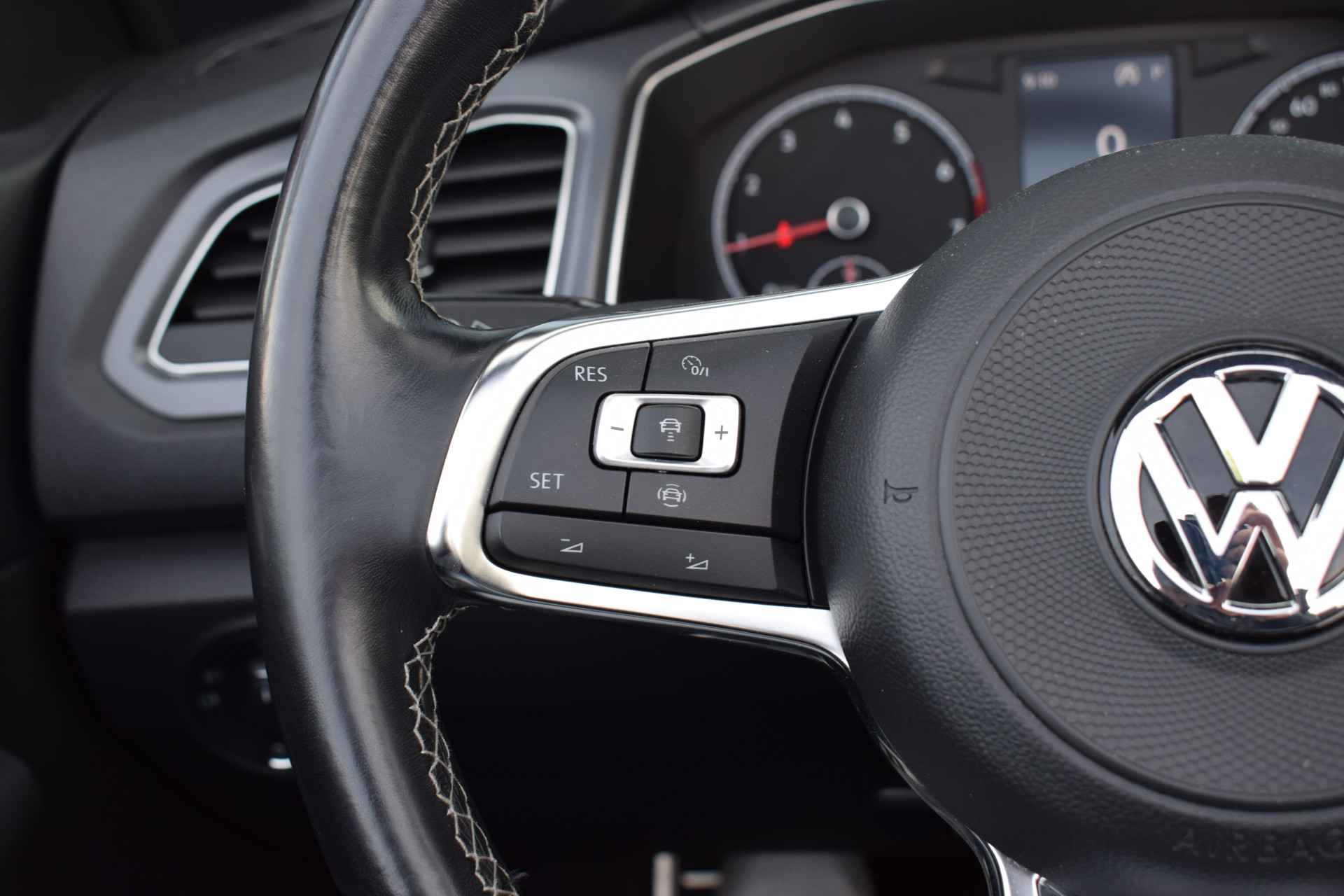 Volkswagen T-Roc Cabrio 1.5 TSI R-Line | Volkswagen occasion