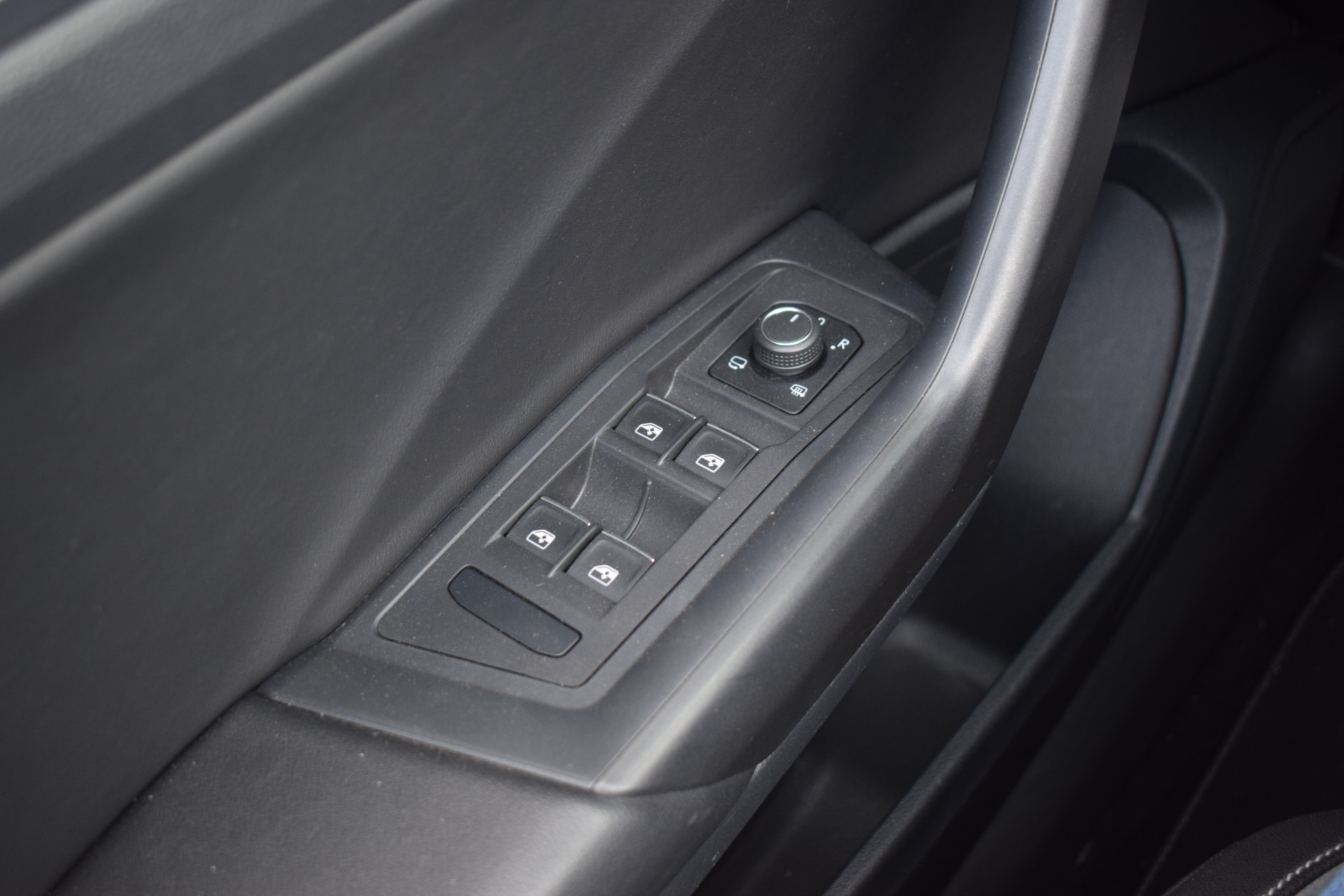 Volkswagen T-Roc Cabrio 1.5 TSI R-Line | Volkswagen occasion