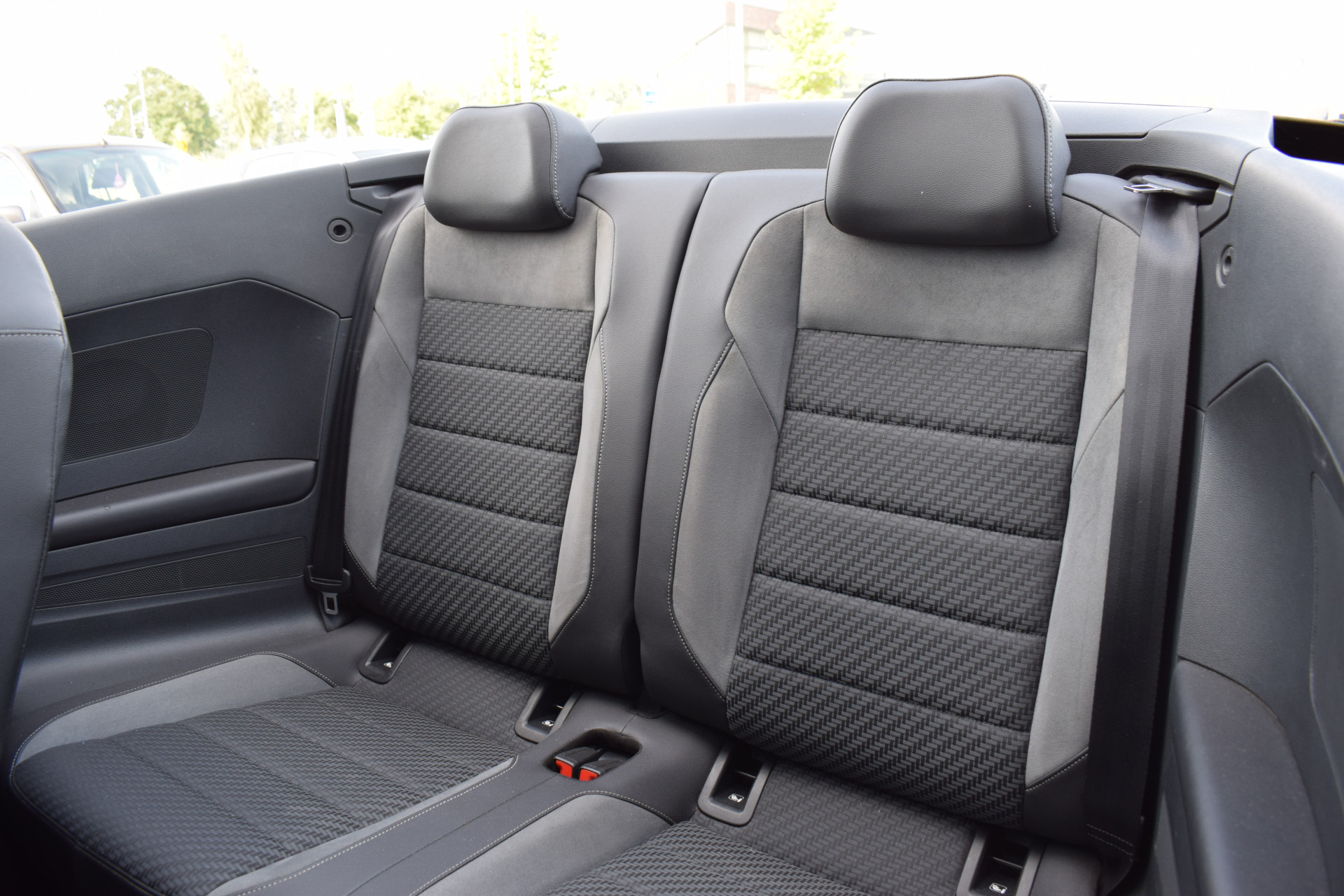 Volkswagen T-Roc Cabrio 1.5 TSI R-Line | Volkswagen occasion