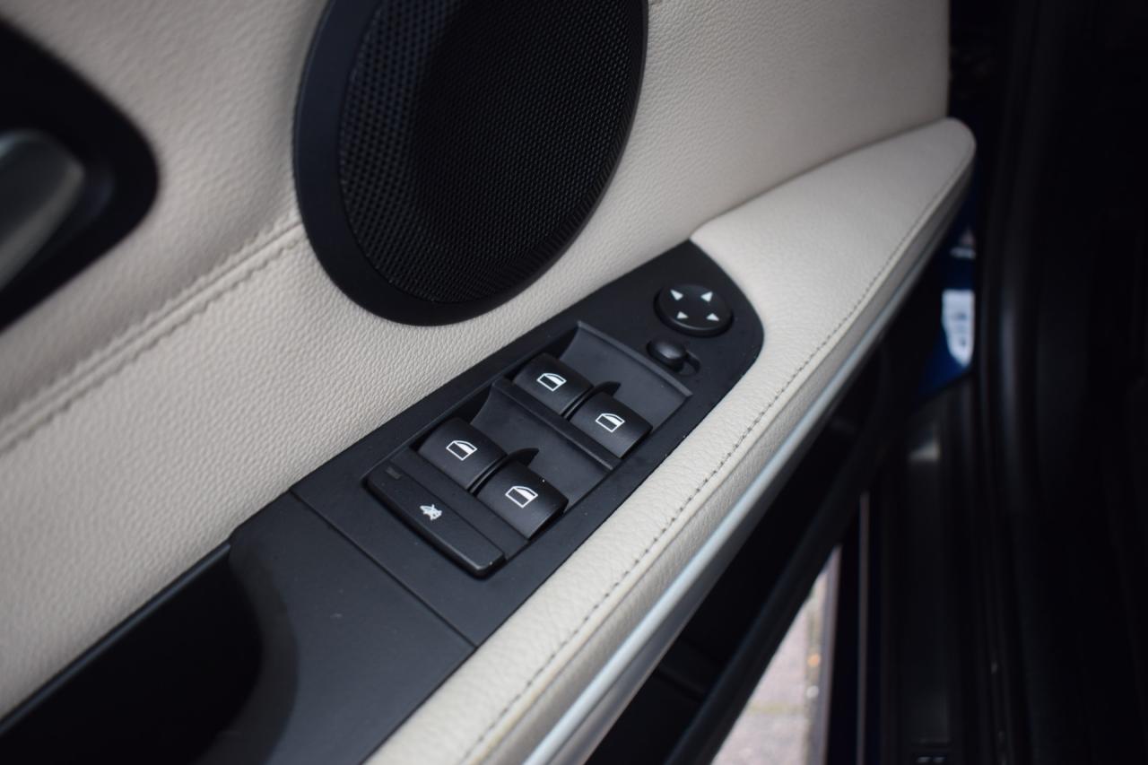 BMW 3 Serie 318i Corporate Lease Luxury Line | BMW occasion