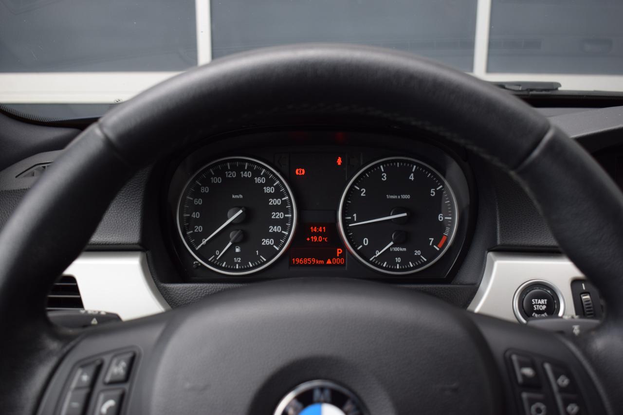 BMW 3 Serie 318i Corporate Lease Luxury Line | BMW occasion