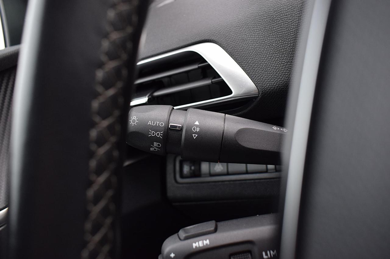 Peugeot 3008 1.2 PureTech Allure | Peugeot occasion