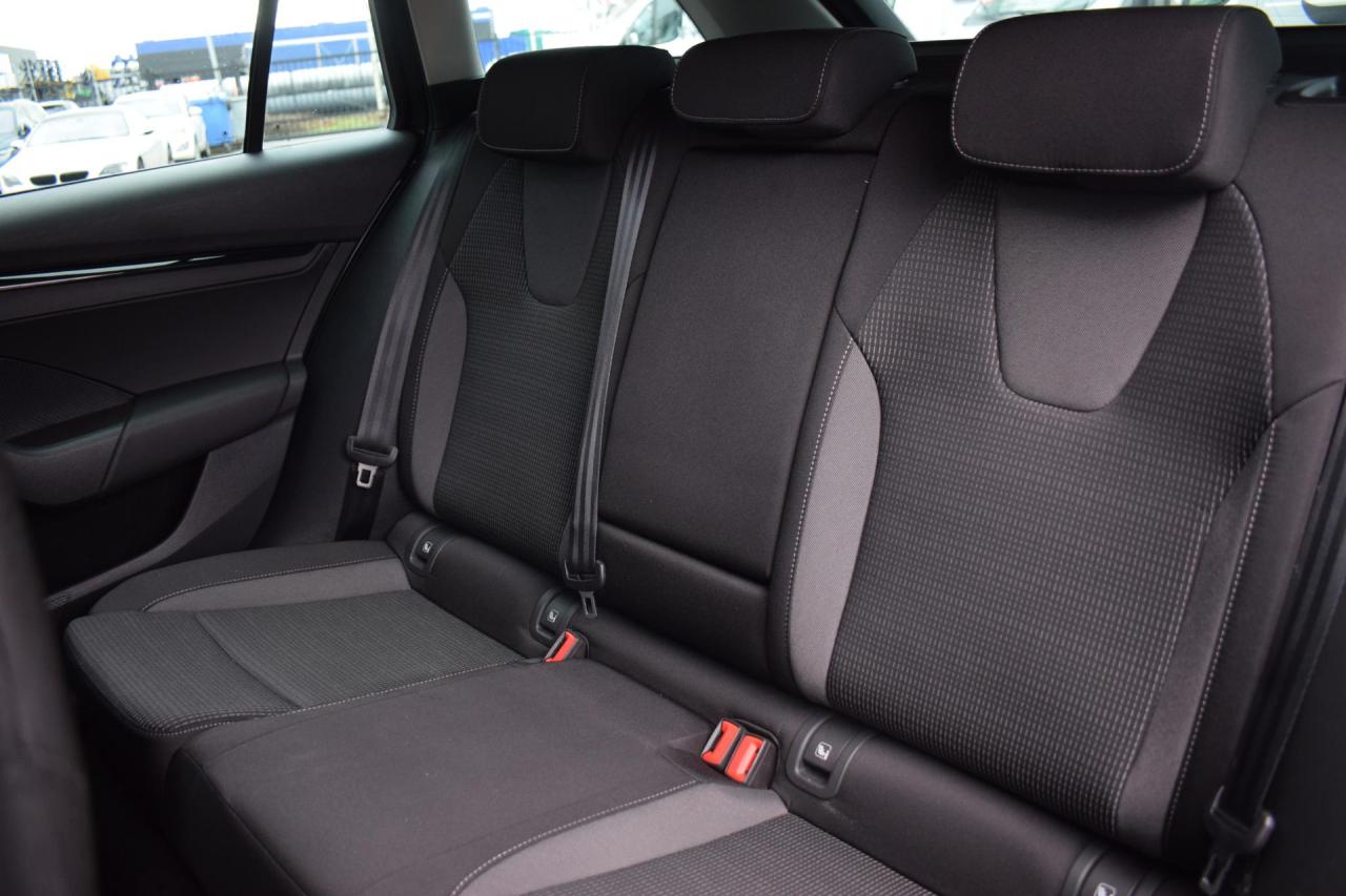 Škoda Octavia Combi 1.0 e-TSI Business Edition | Škoda occasion