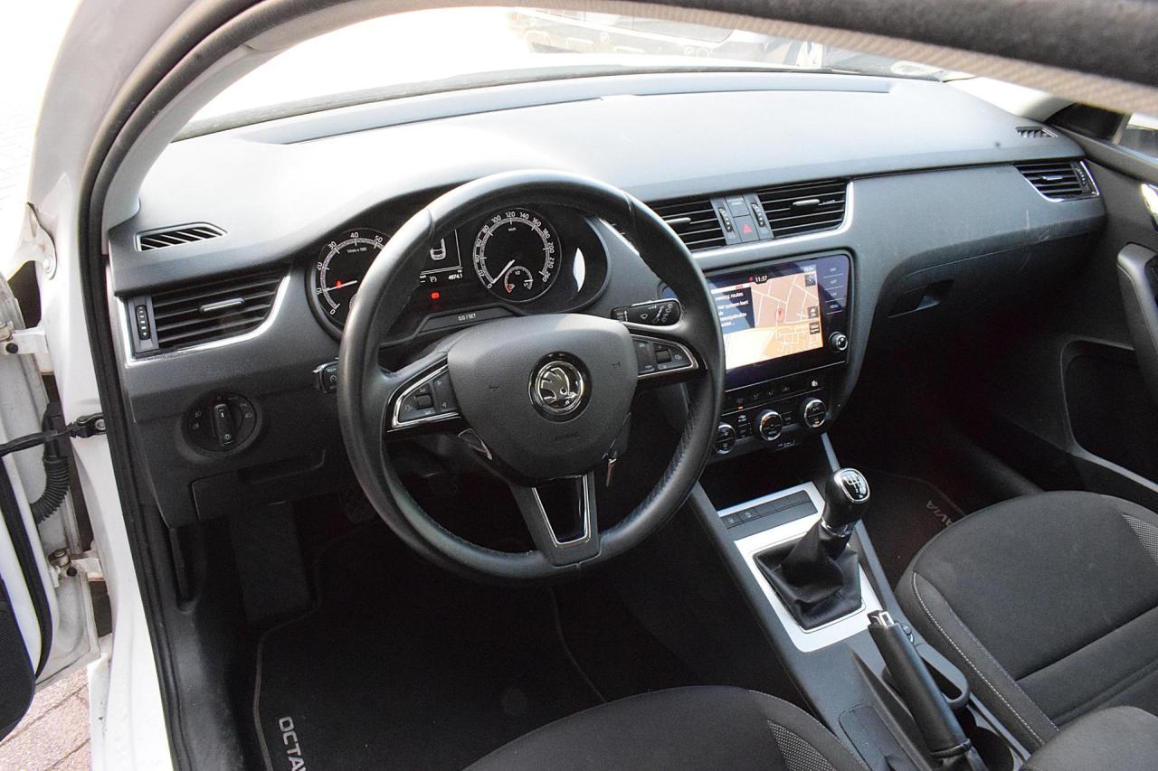 Škoda Octavia Combi 1.0 TSI Greentech Business Edition | Škoda occasion