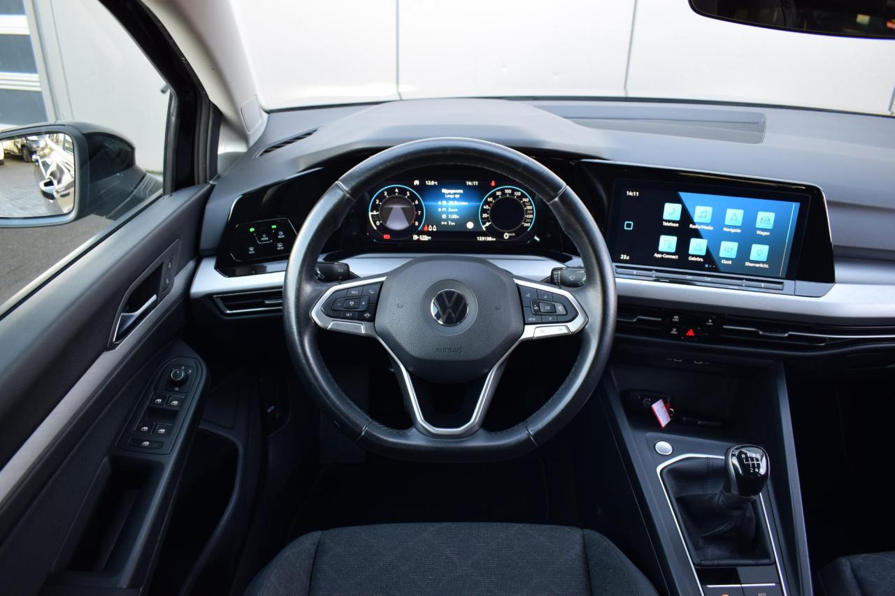 Volkswagen Golf Variant 1.0 TSI Life | Volkswagen occasion