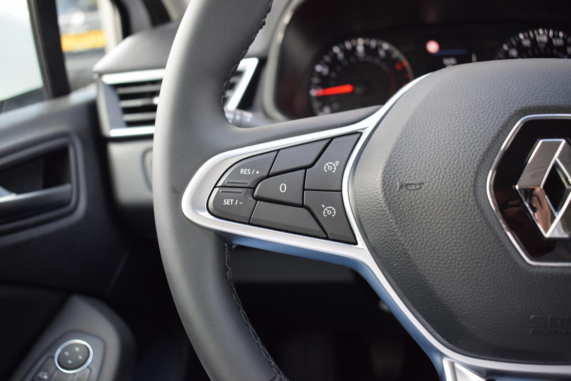 Renault Clio | Occasion lease | Autobedrijf Auto Nol