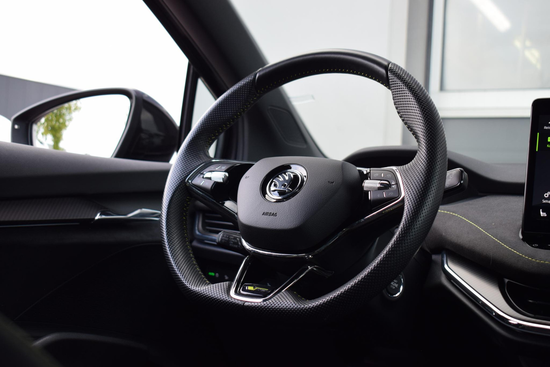 Škoda Enyaq Coupé Iv | Occasion lease | Autobedrijf Auto Nol