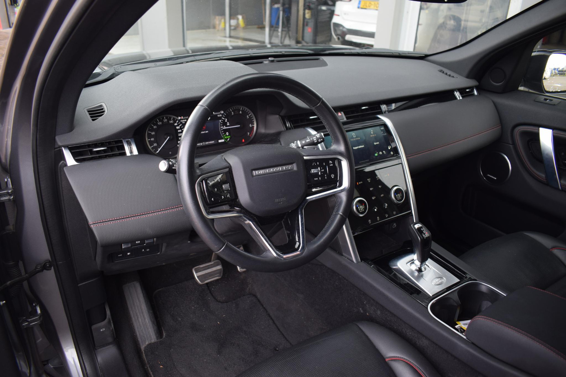 Land Rover Discovery Sport | Occasion lease | Autobedrijf Auto Nol