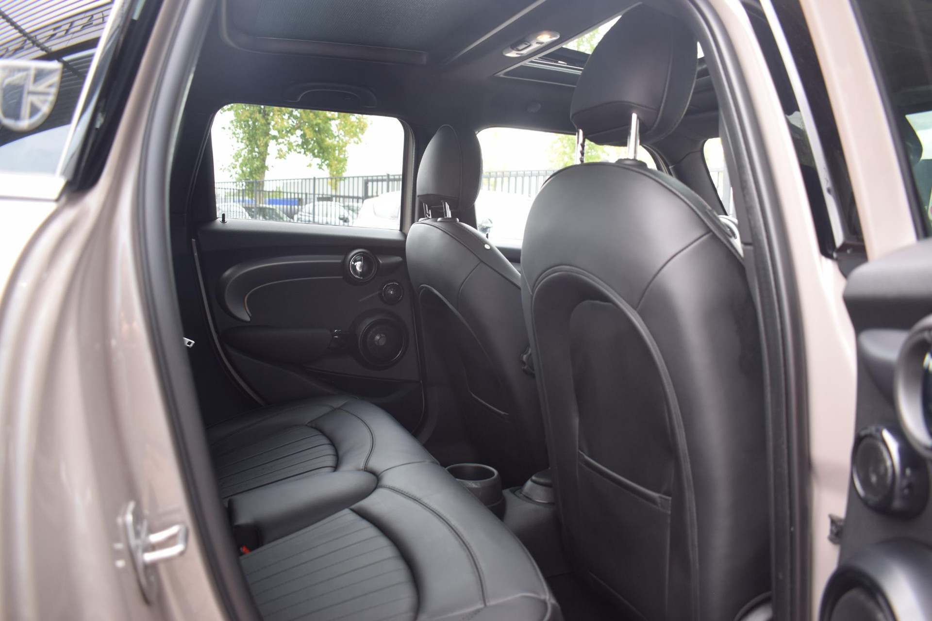 Mini 5-deurs | Occasion lease | Autobedrijf Auto Nol